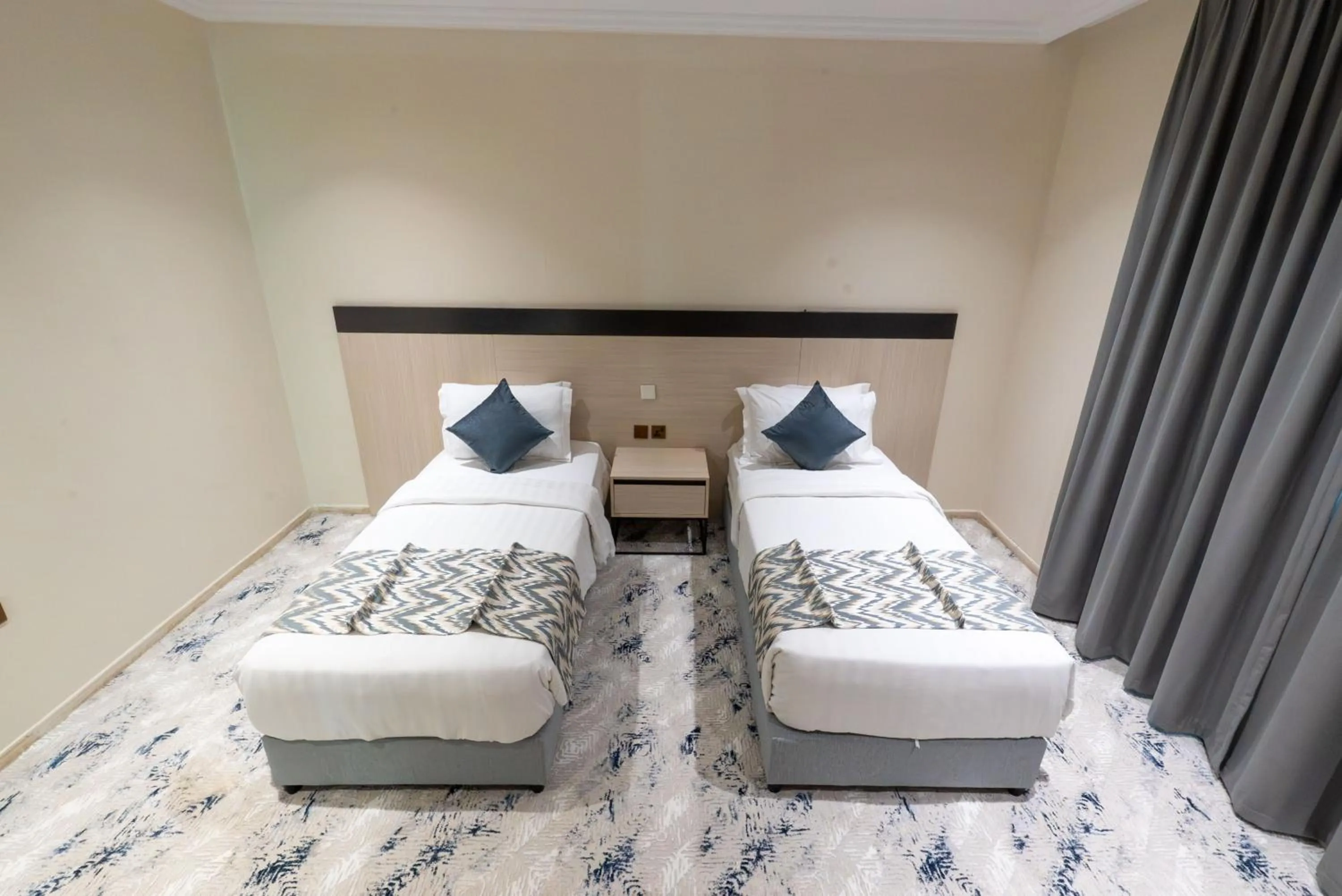 Bed in Continent Sumou Hotel Al Khobar