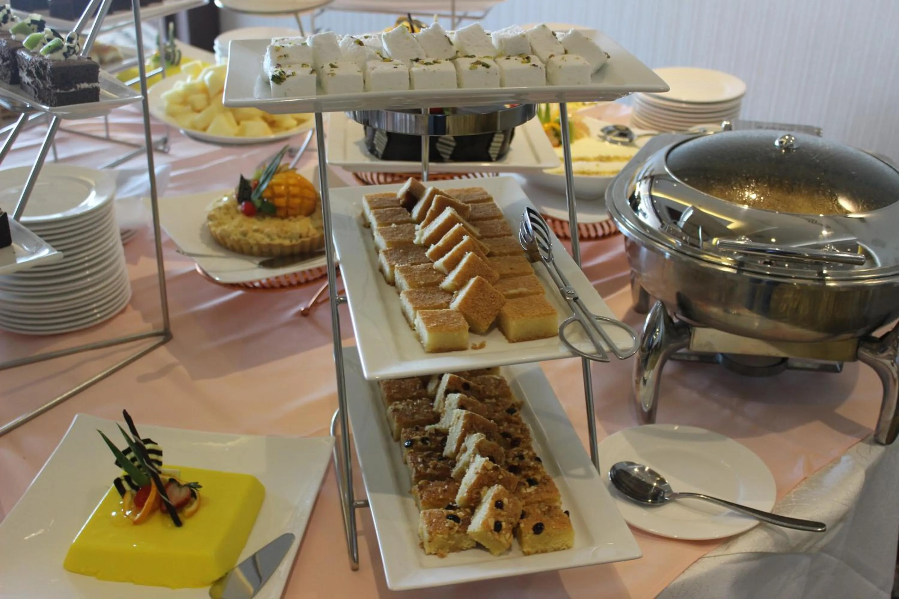 Food in Continent Sumou Hotel Al Khobar