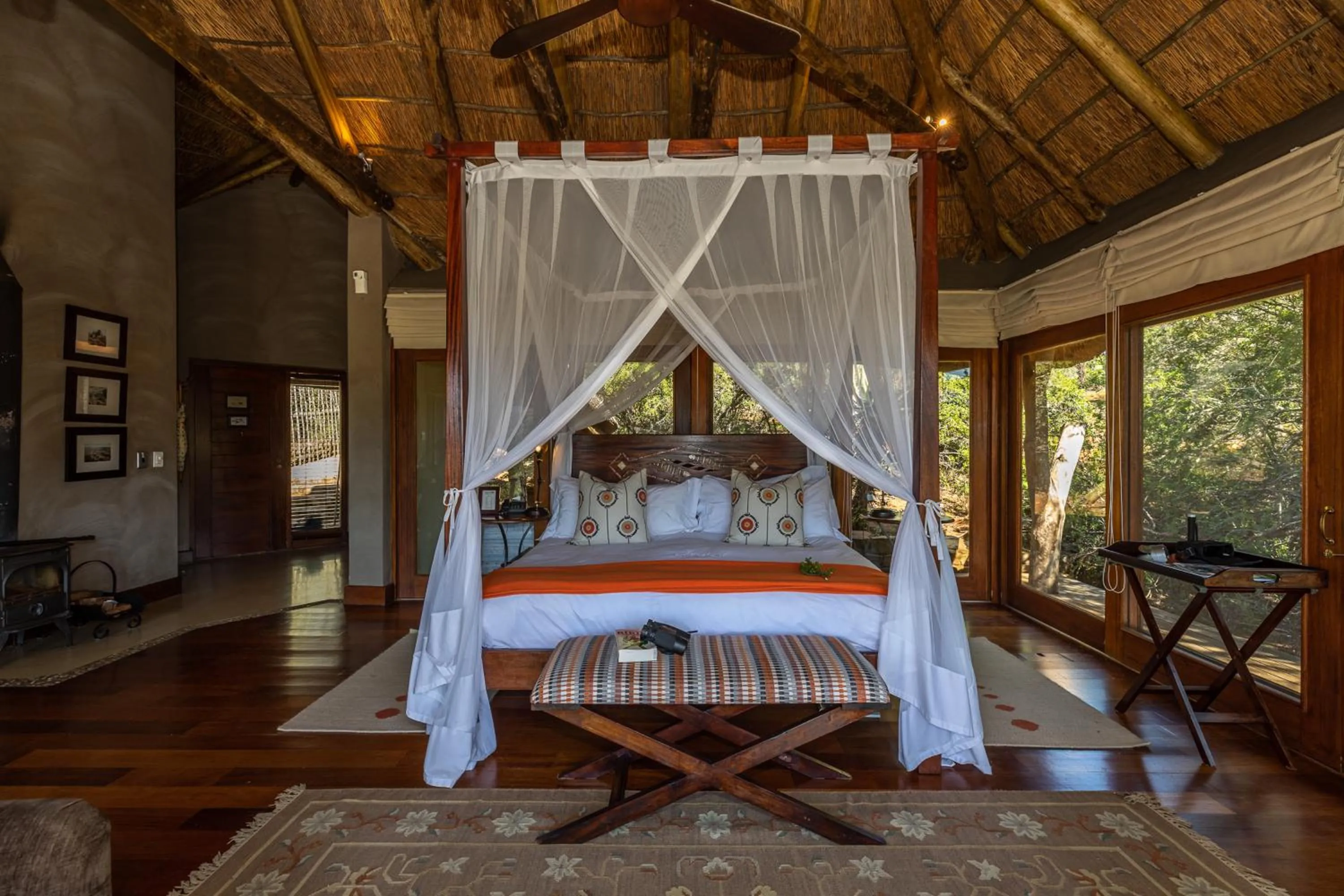 Bed in Pumba Private Game Reserve