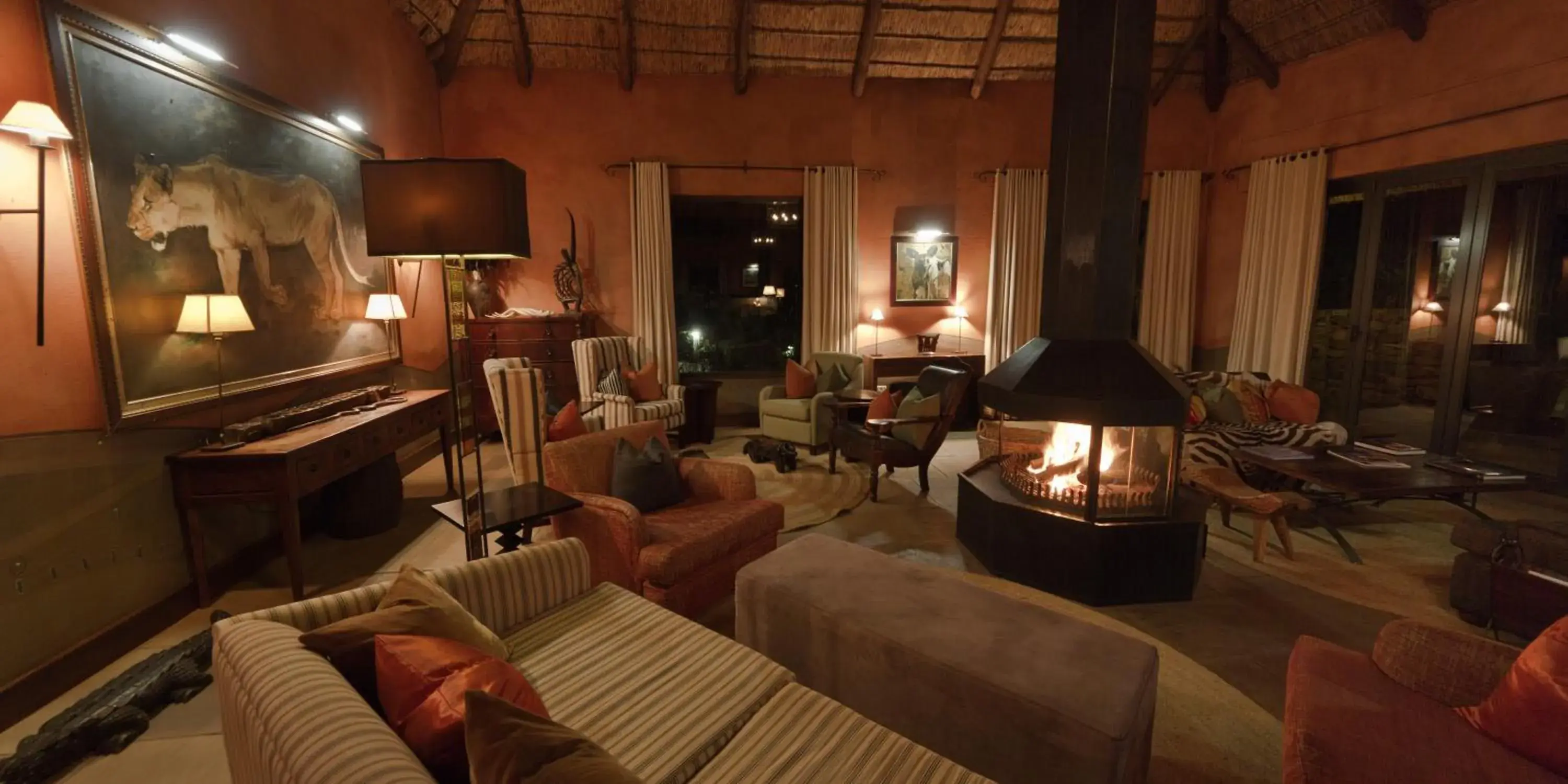 Lounge or bar in Pumba Private Game Reserve Lounge or bar in Pumba Private Game Reserve