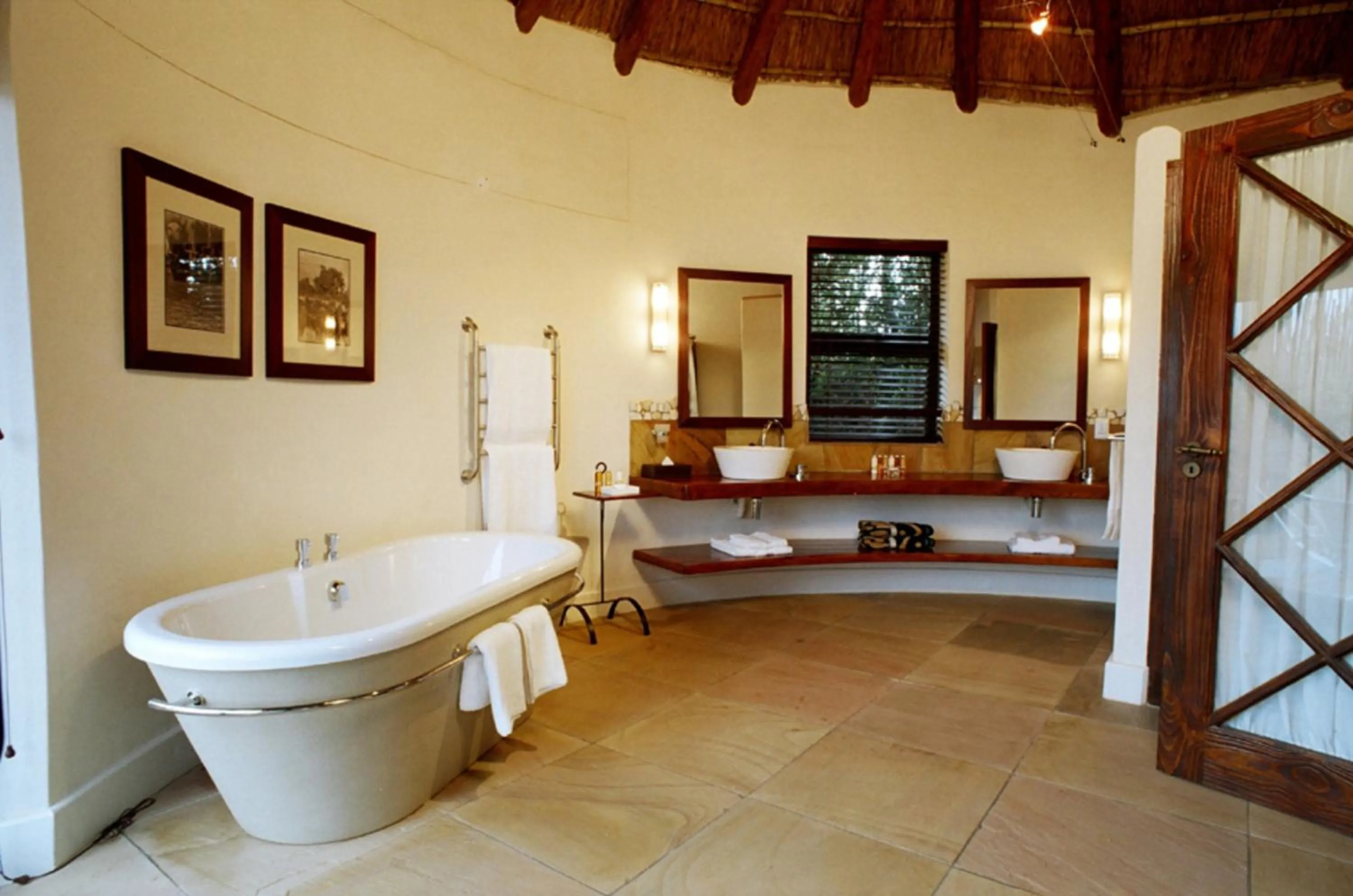 Bathroom in Pumba Private Game Reserve