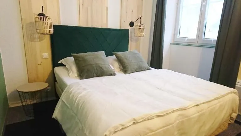 Bedroom, Bed in Hôtel Les Deux Porches