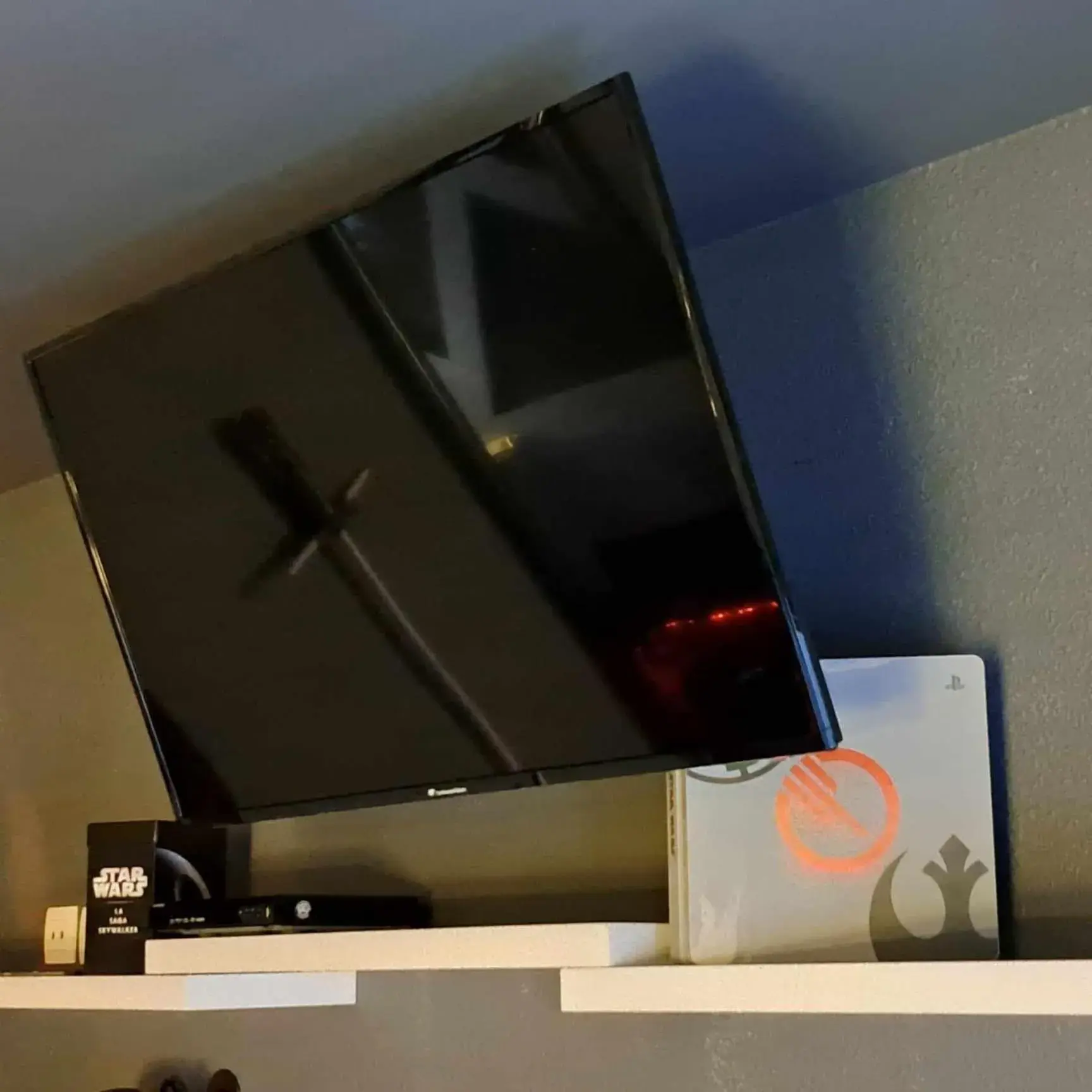 Queen Suite - single occupancy in Hôtel Les Deux Porches Queen Suite - single occupancy in Hôtel Les Deux Porches