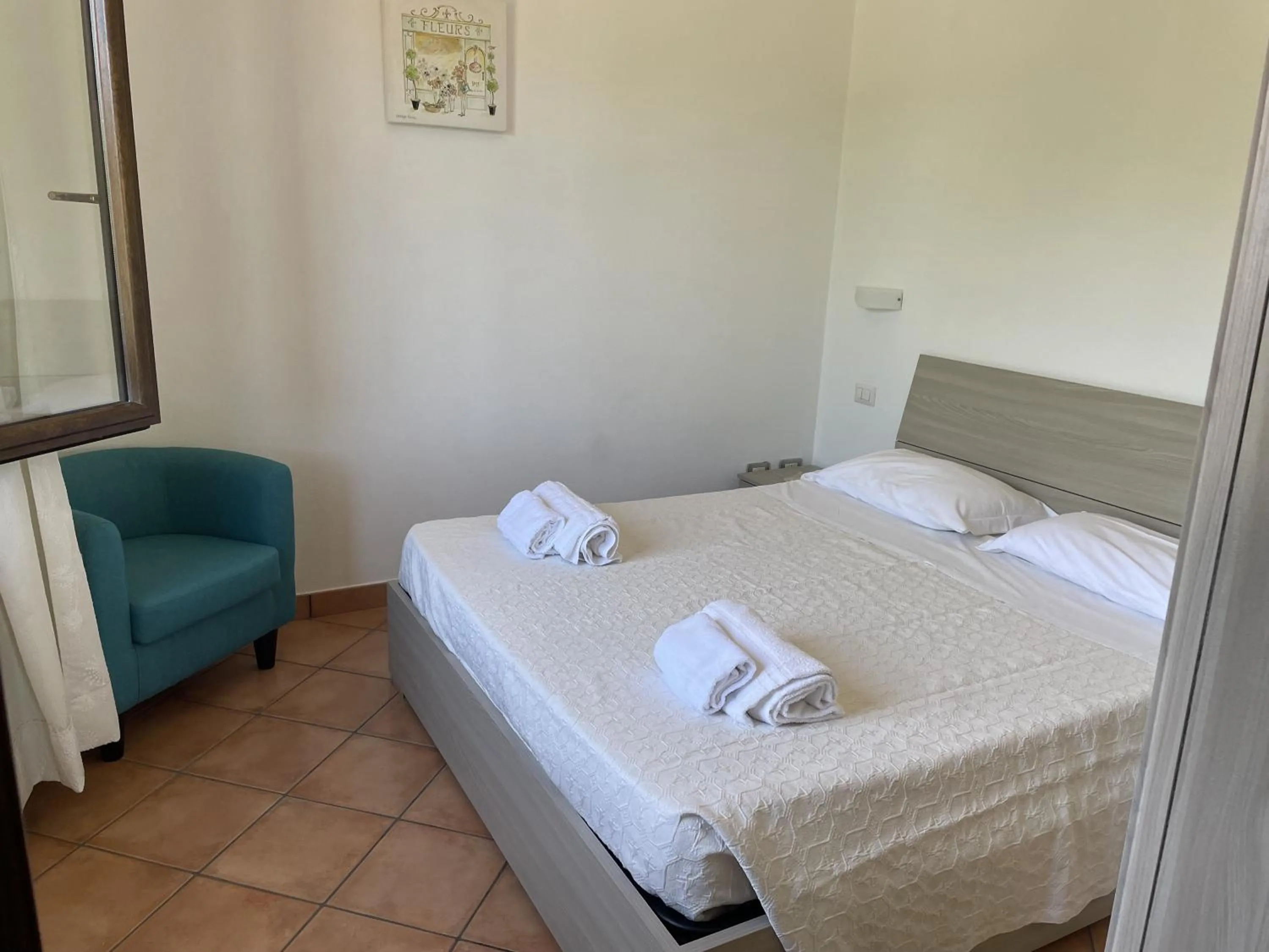 Photo of the whole room, Bed in Villa Sorrentina
