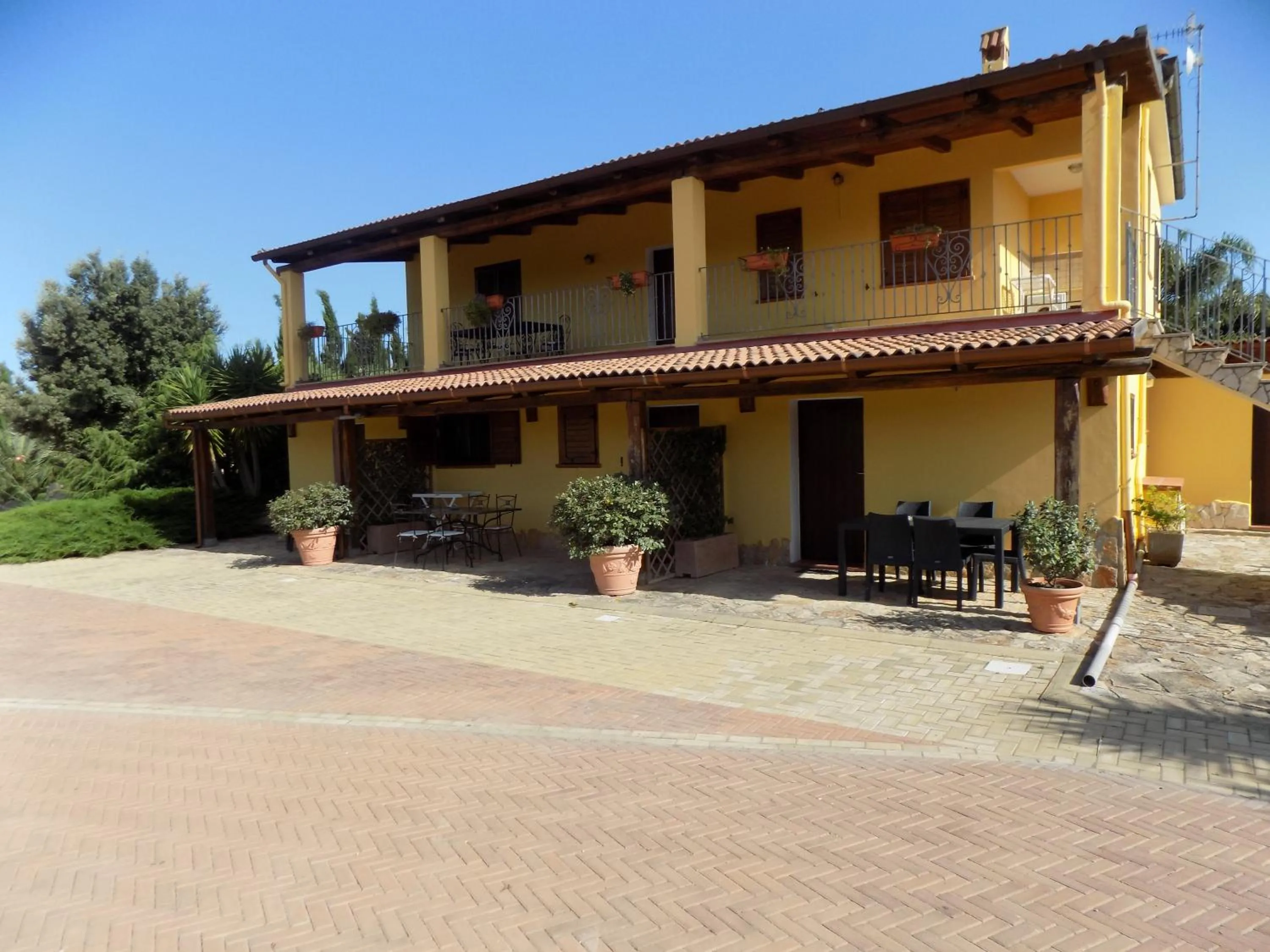 Property building in Villa Sorrentina