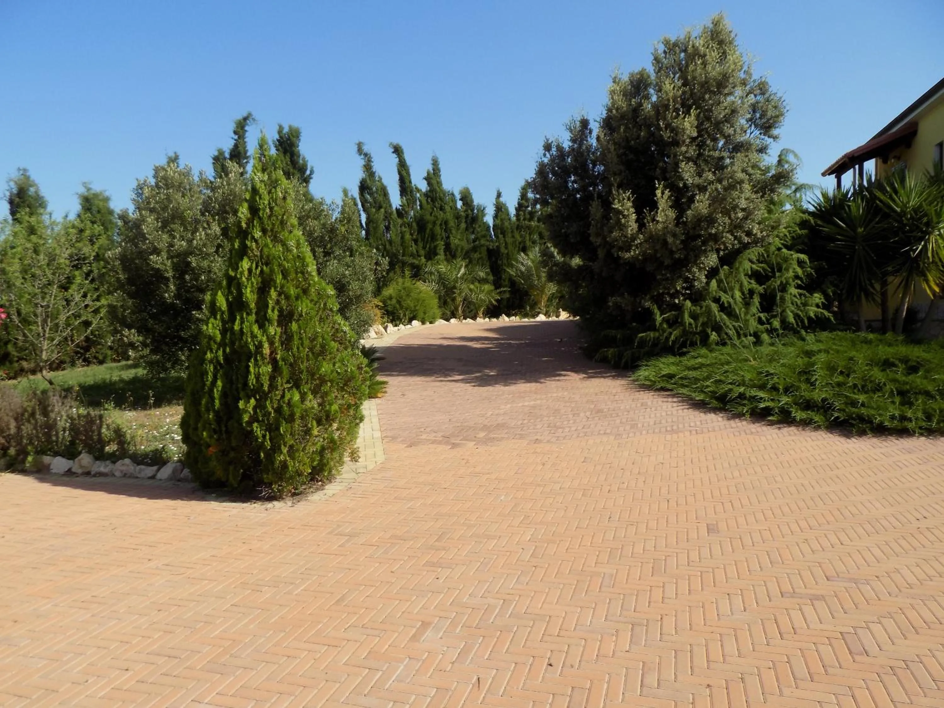 Property building in Villa Sorrentina