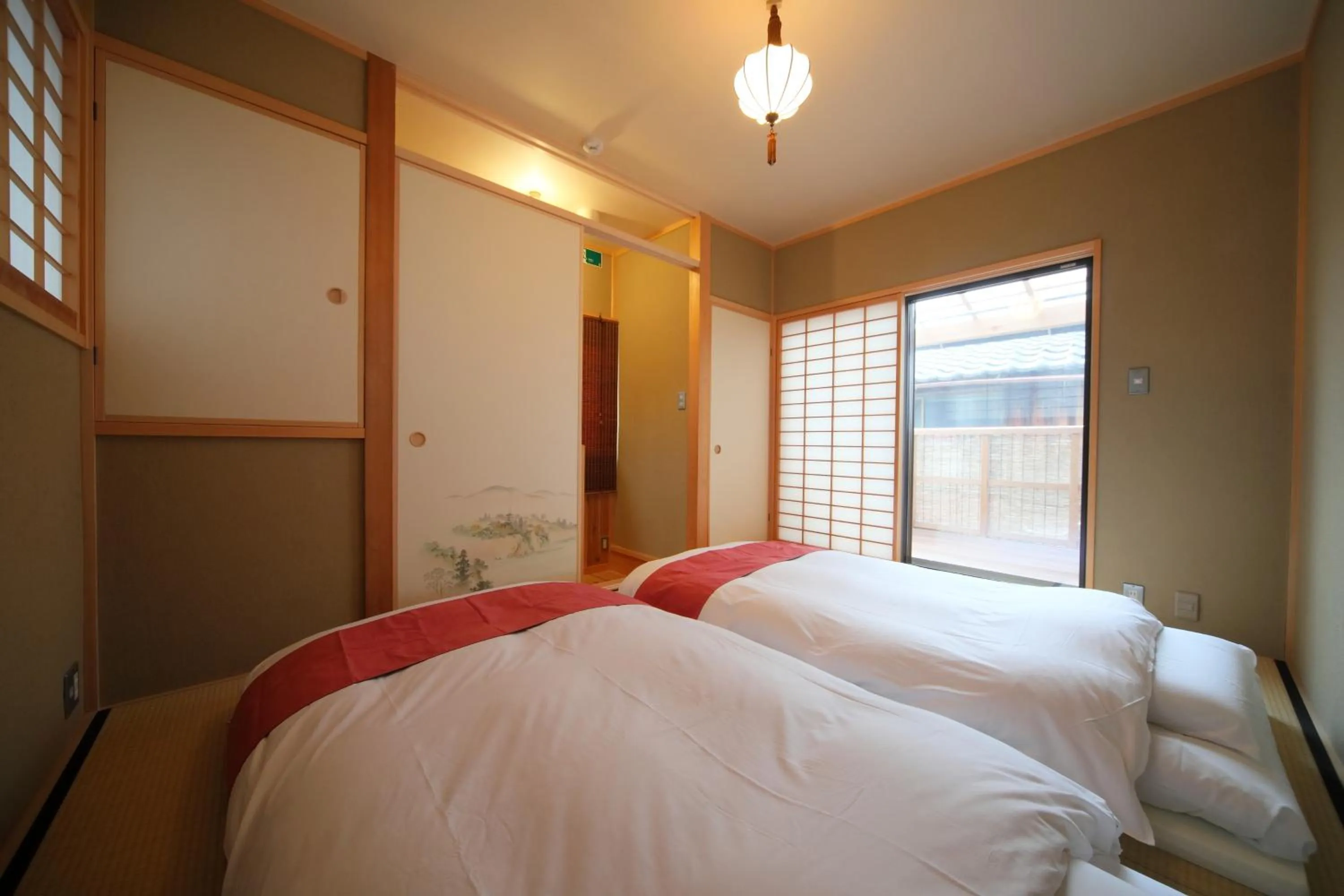 Bed in Kyomachiya Gion Miyagawatei