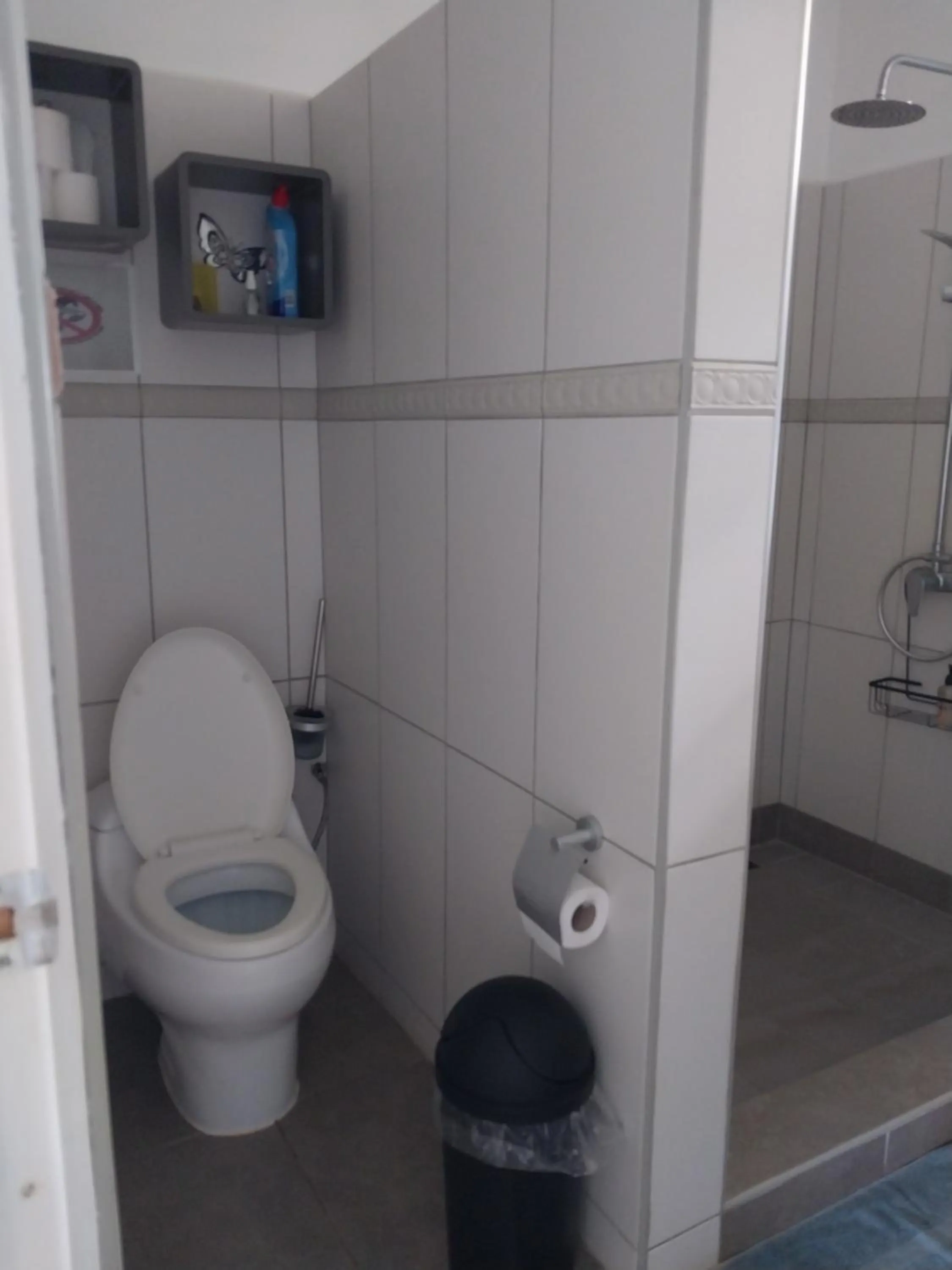 Toilet in Faré Mahi Mahi