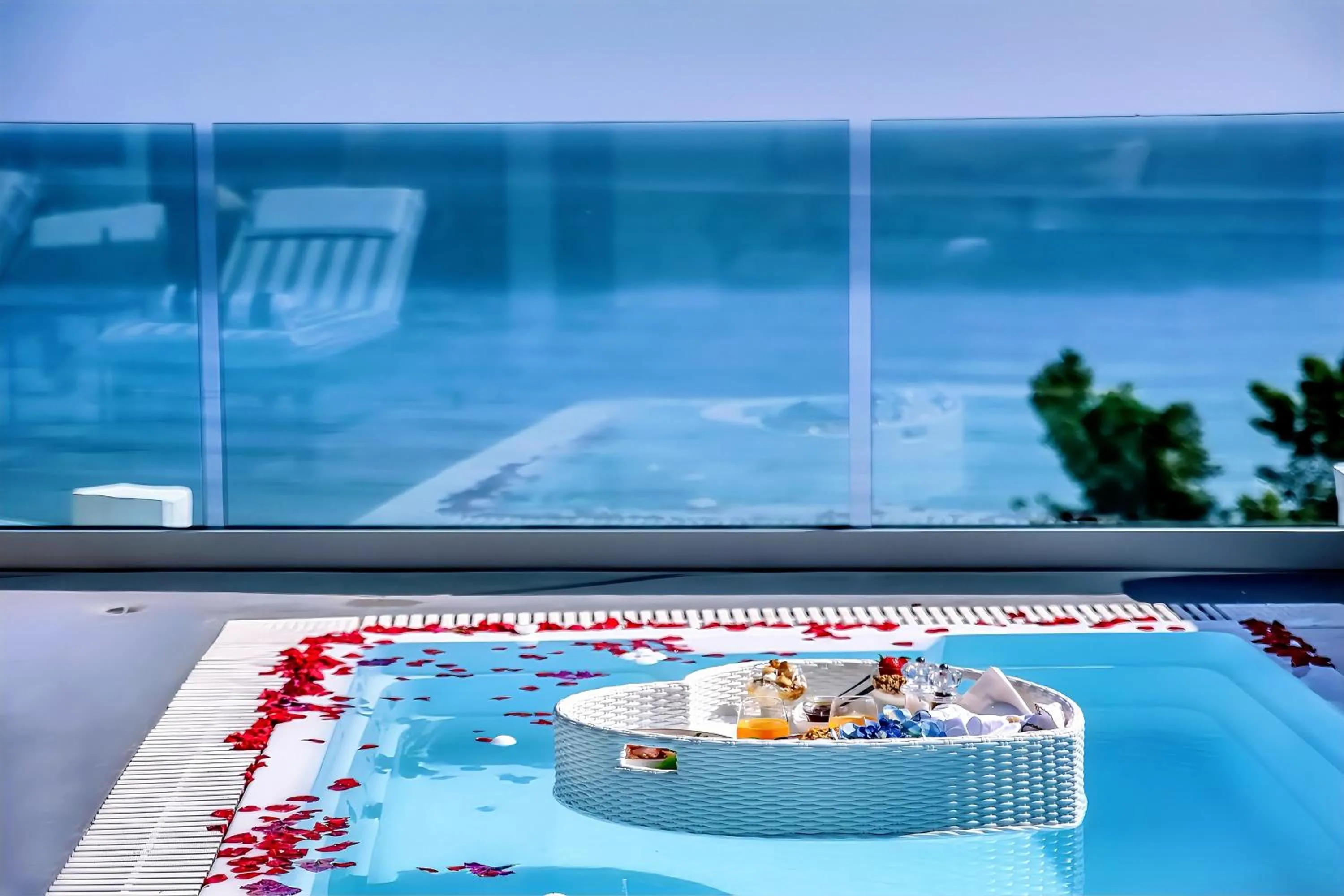 Sea view in Panorama Suites & Spa - Adults Only