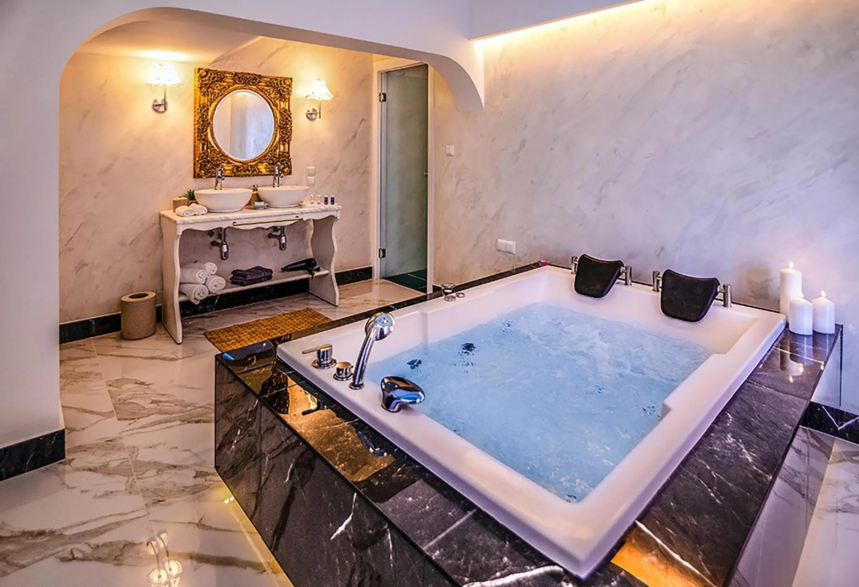 King Suite in Panorama Suites & Spa - Adults Only King Suite in Panorama Suites & Spa - Adults Only