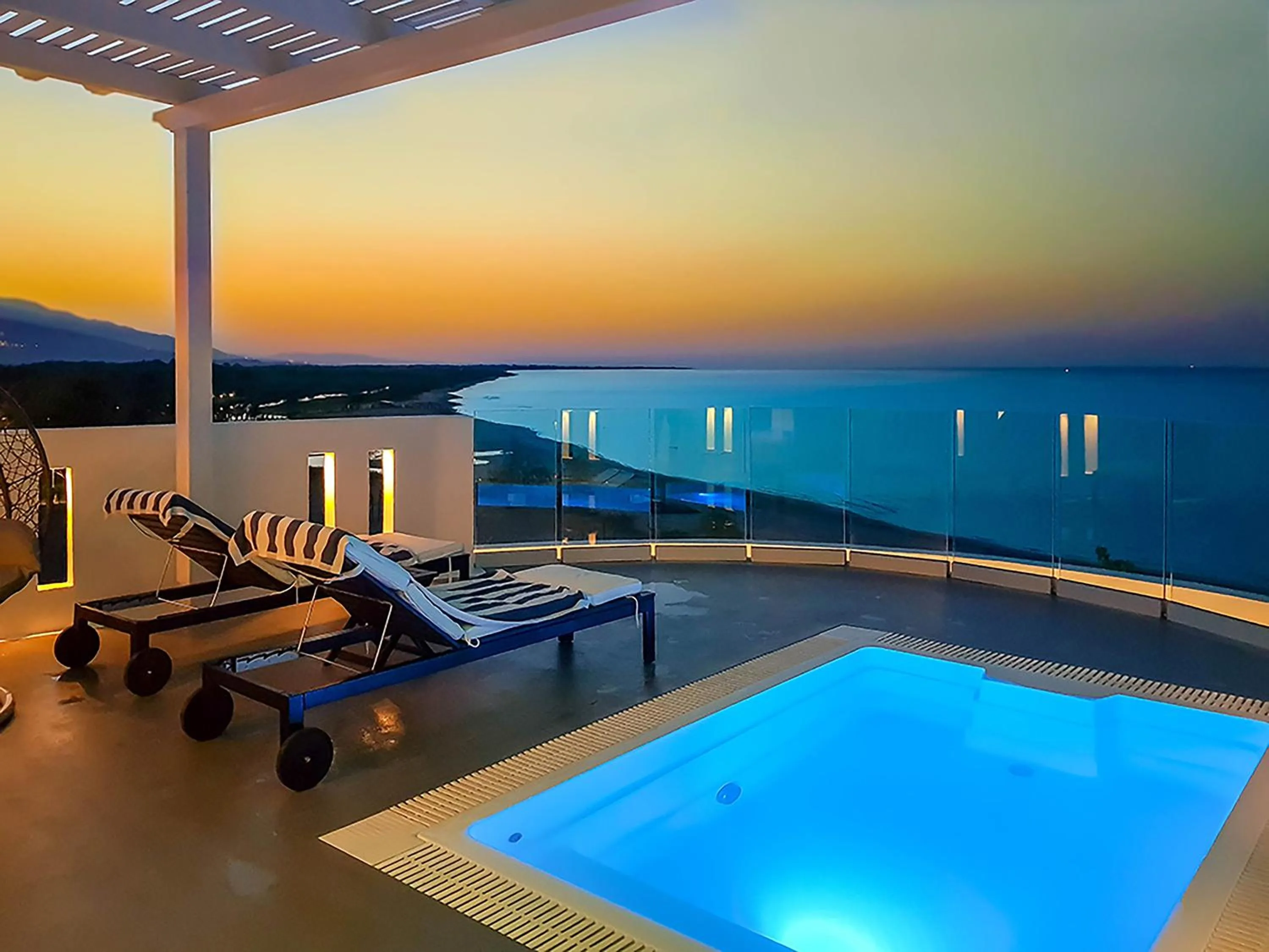 Swimming pool in Panorama Suites & Spa - Adults Only