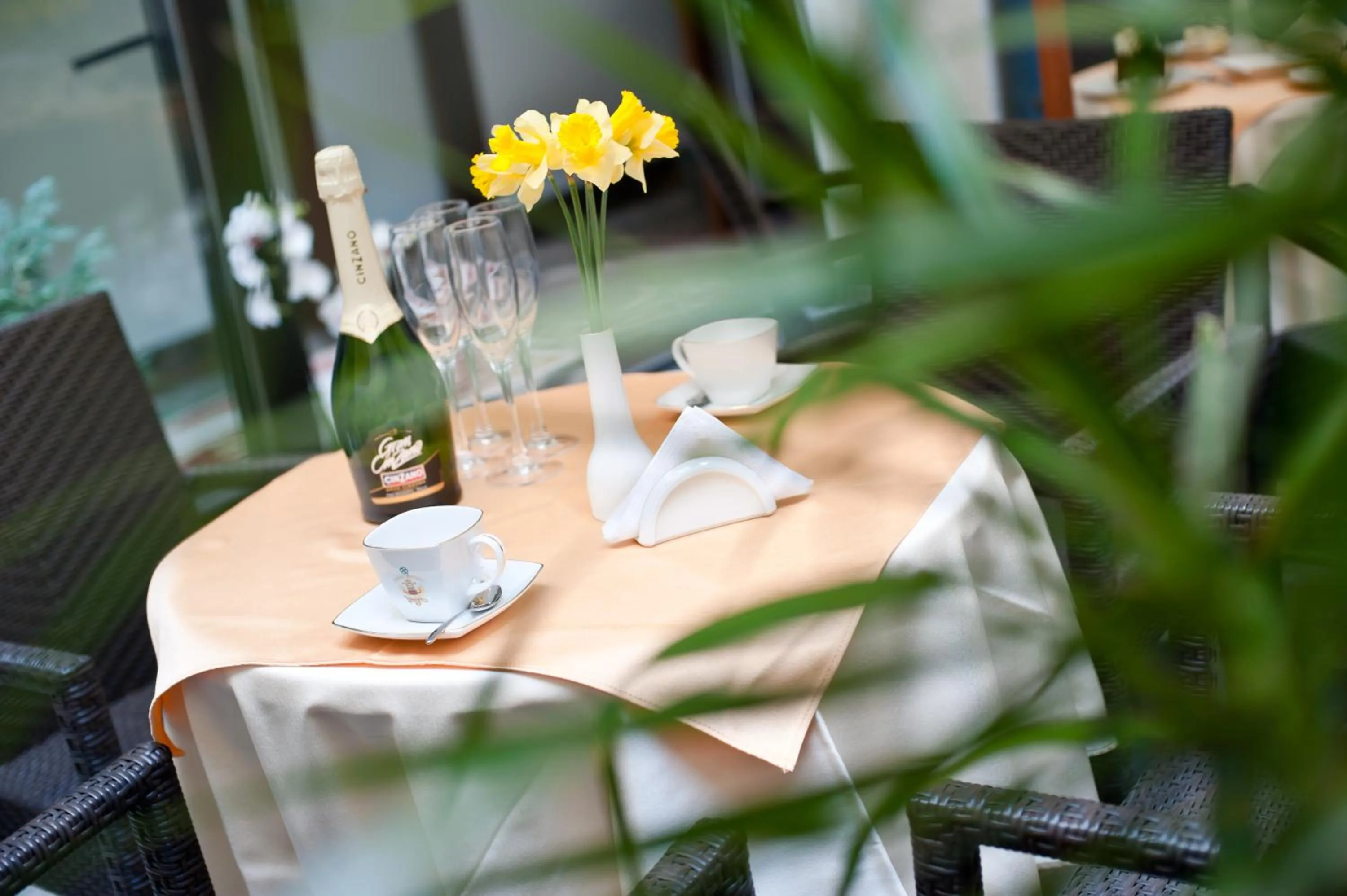 Restaurant/places to eat in Hotel Beyfin