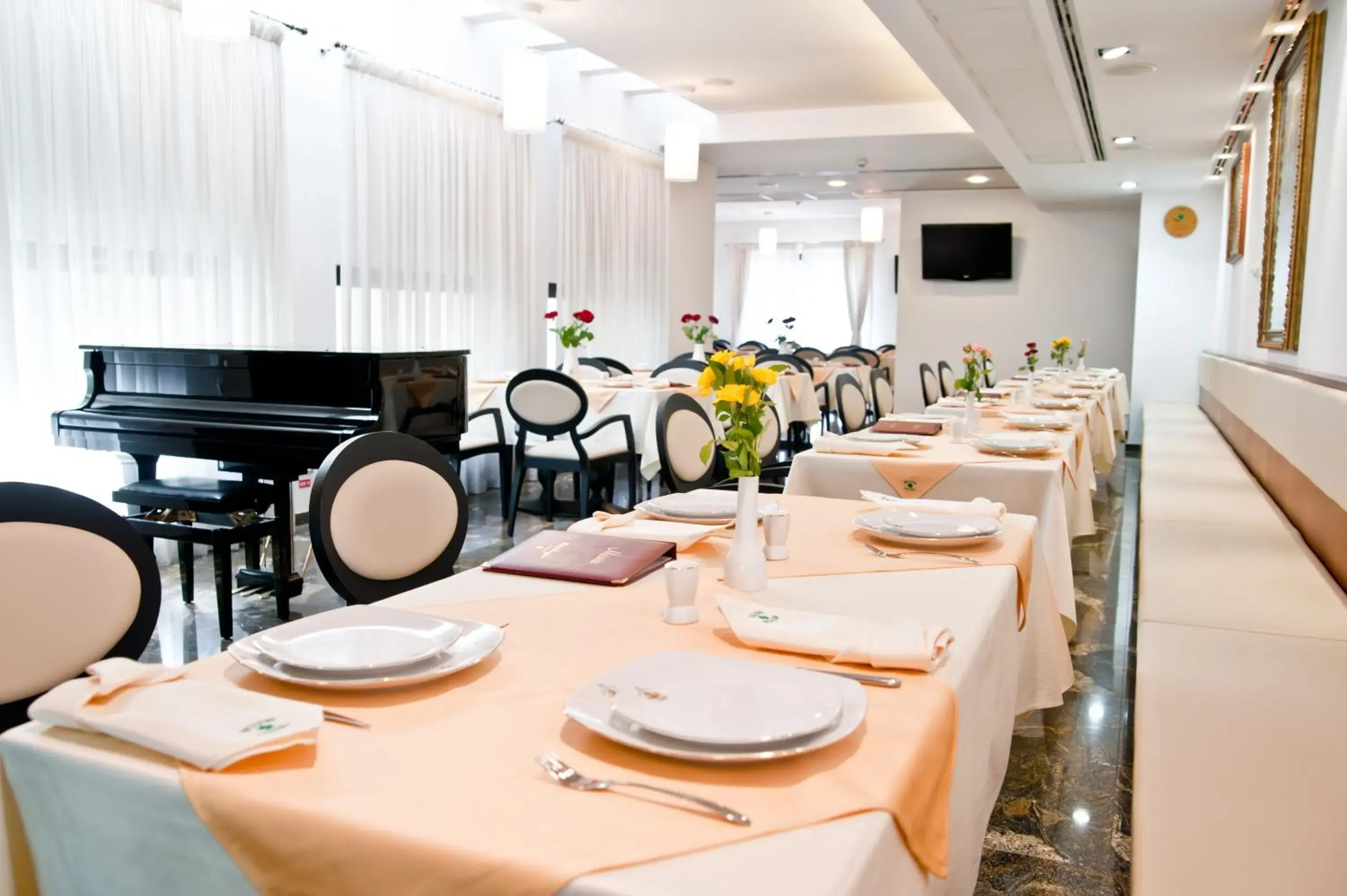 Restaurant/places to eat in Hotel Beyfin Restaurant/places to eat in Hotel Beyfin