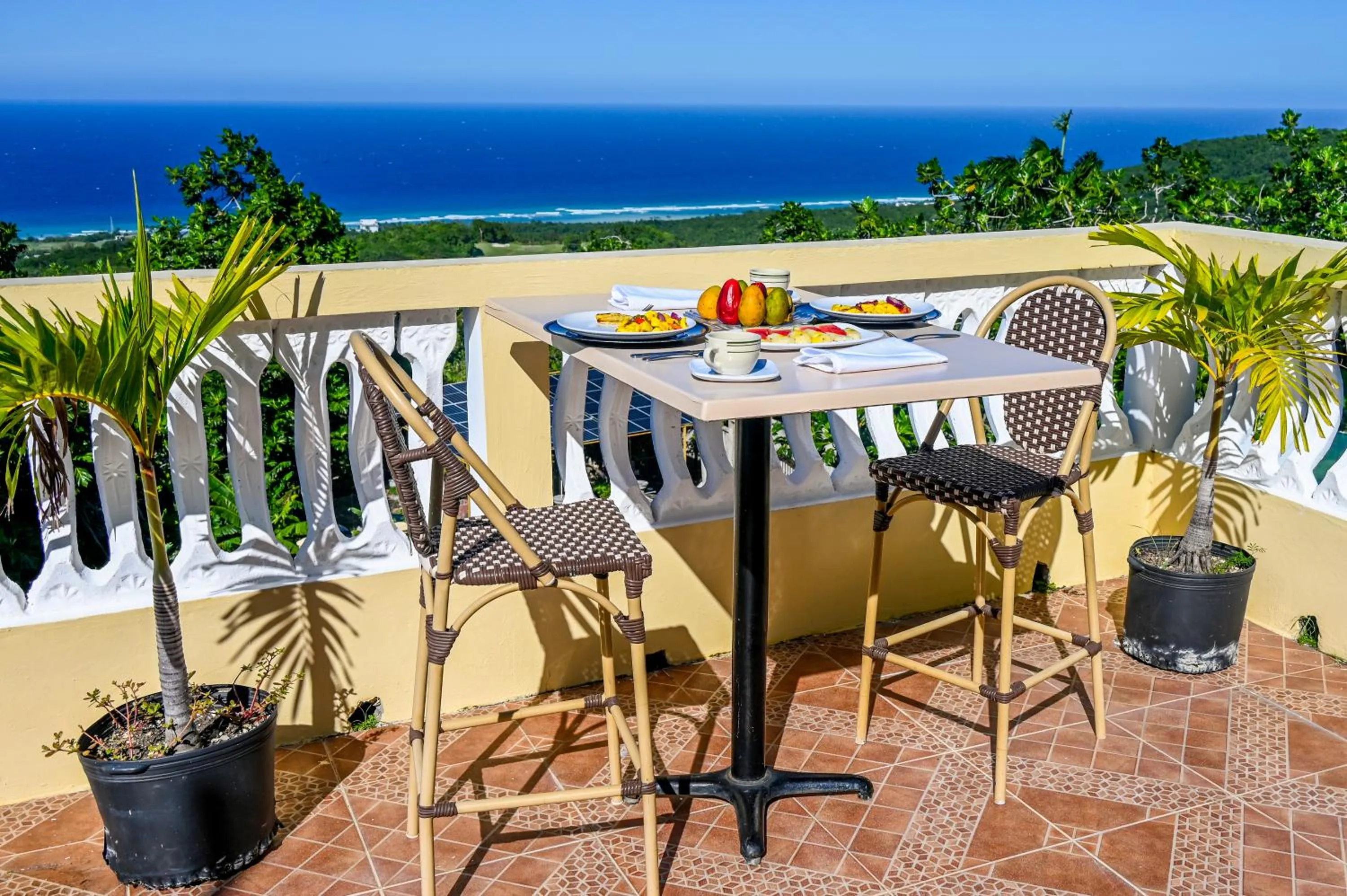 Property building in Takuma Boutque Hotel Hotel Rooms & Suites