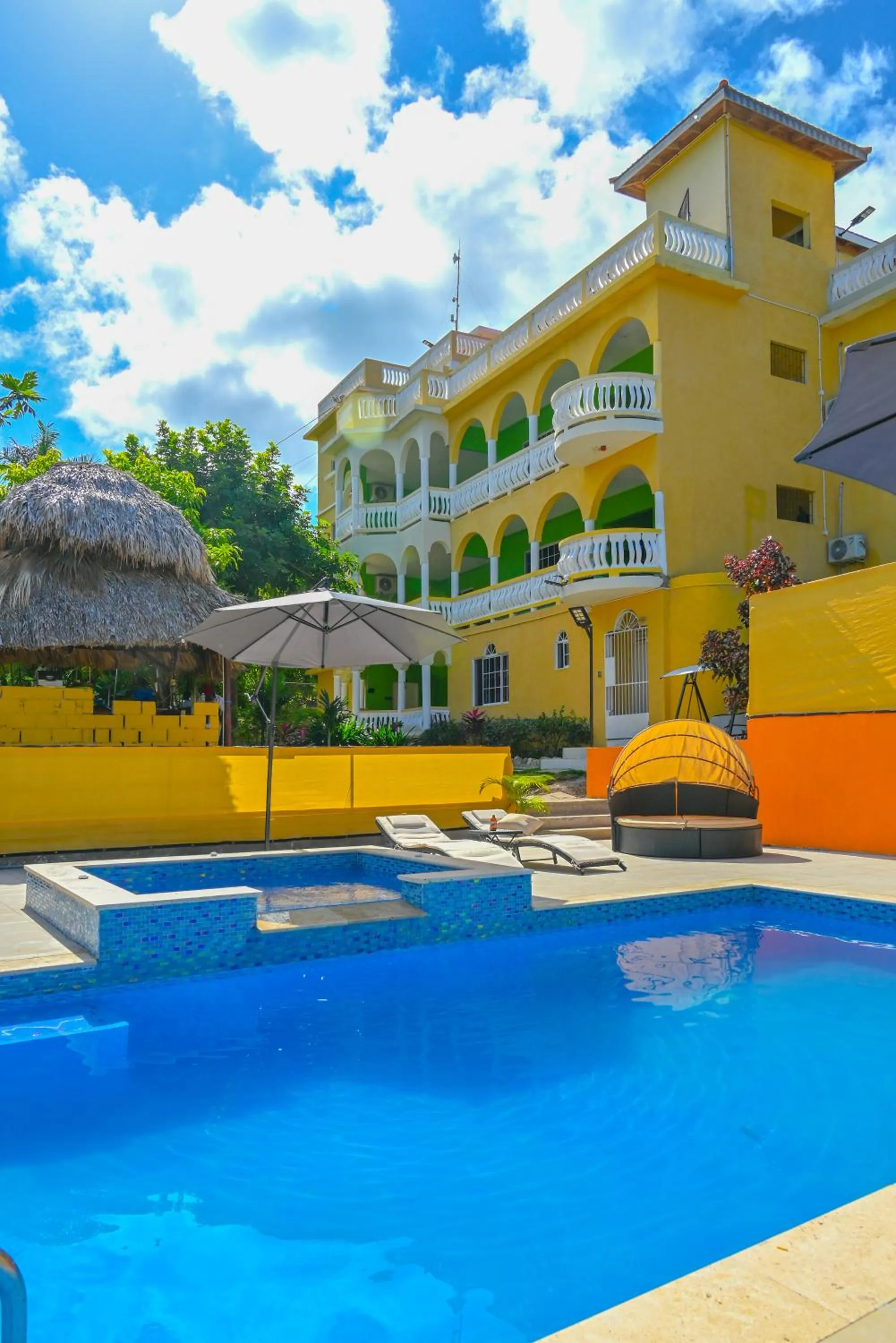 Property building in Takuma Boutque Hotel Hotel Rooms & Suites