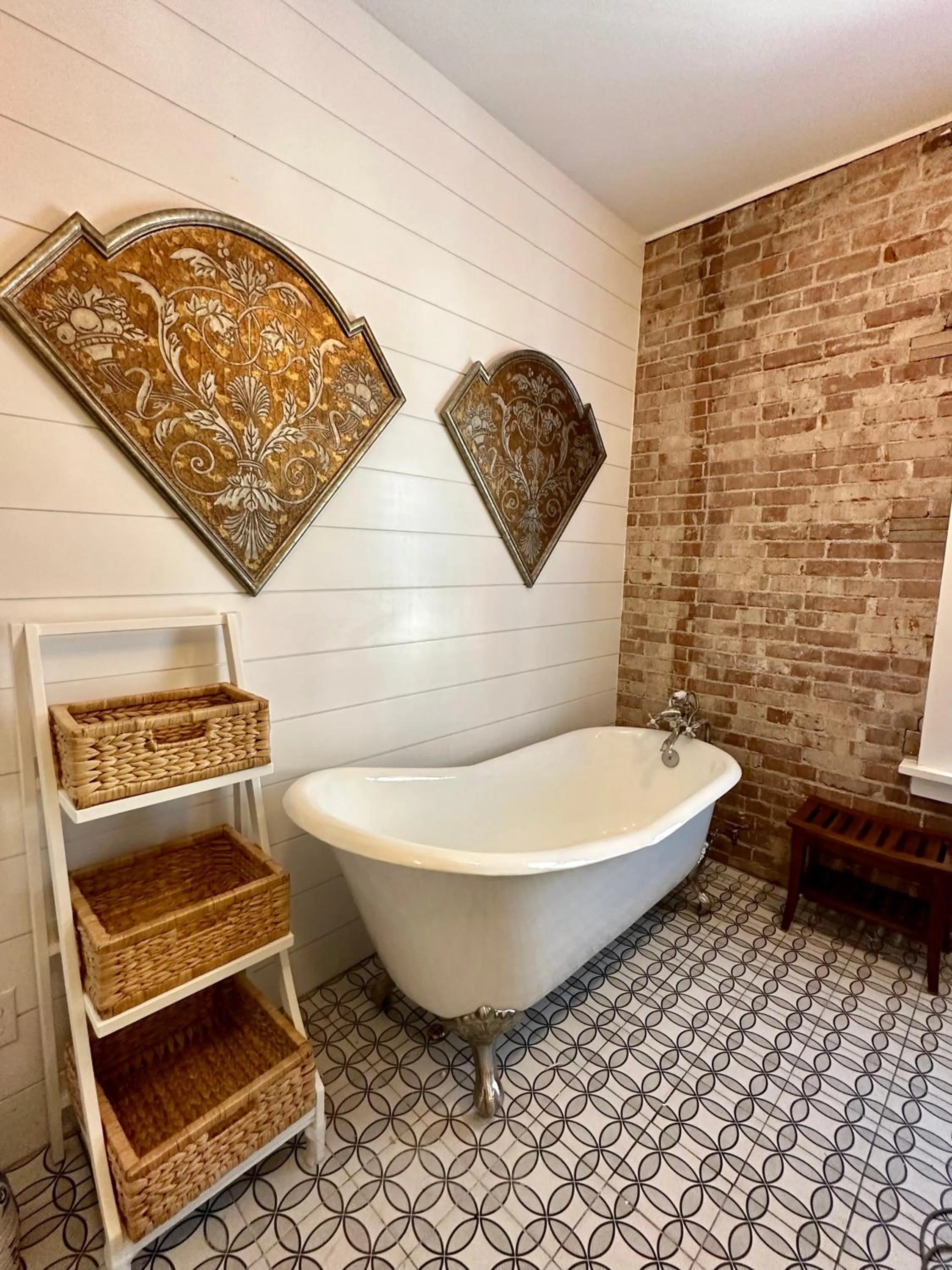 Bath in Bisbee Brownstone Suites
