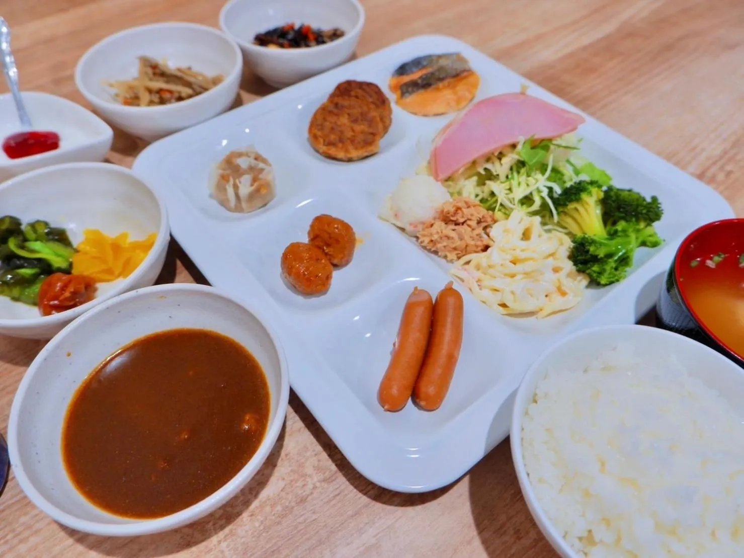 Breakfast in Kamata Inn Social