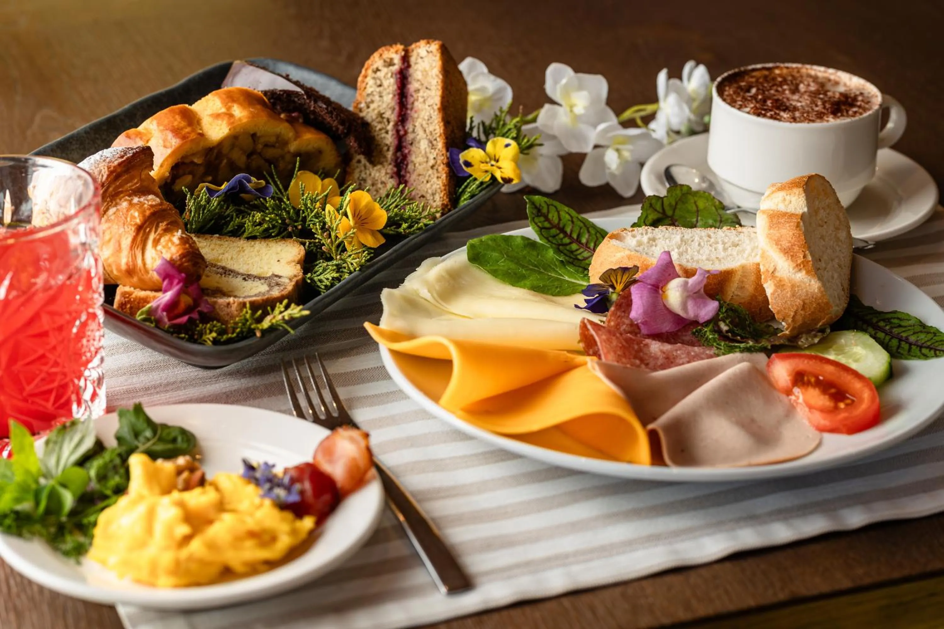 Breakfast in Hotel Hell