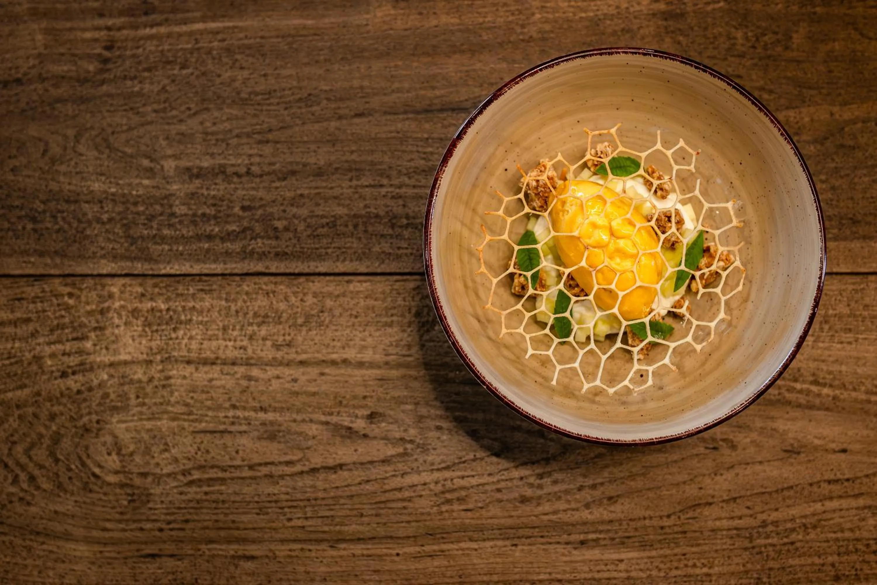 Restaurant/places to eat in Hotel Hell