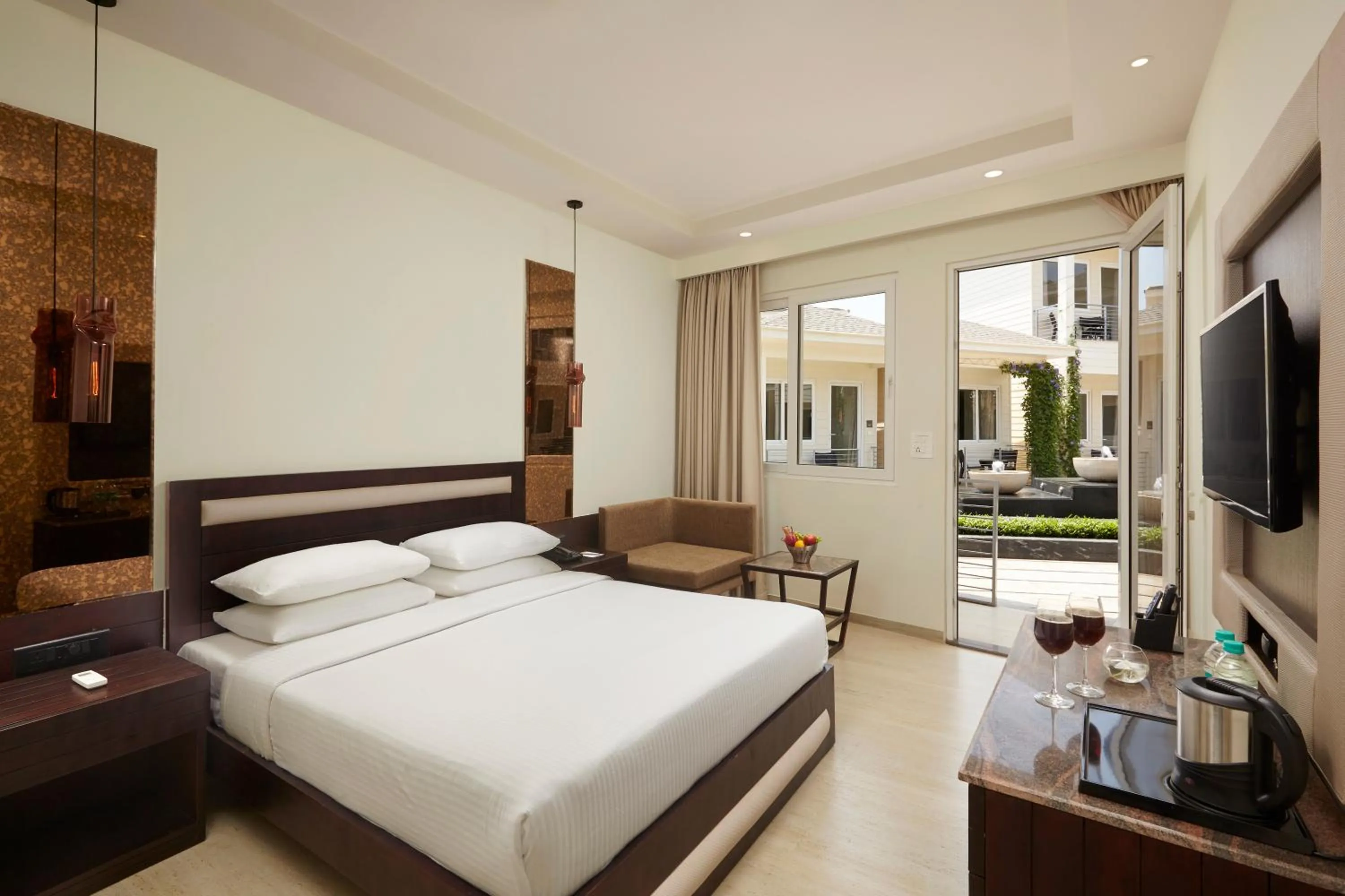 Photo of the whole room, Bed in The Acacia Morjim