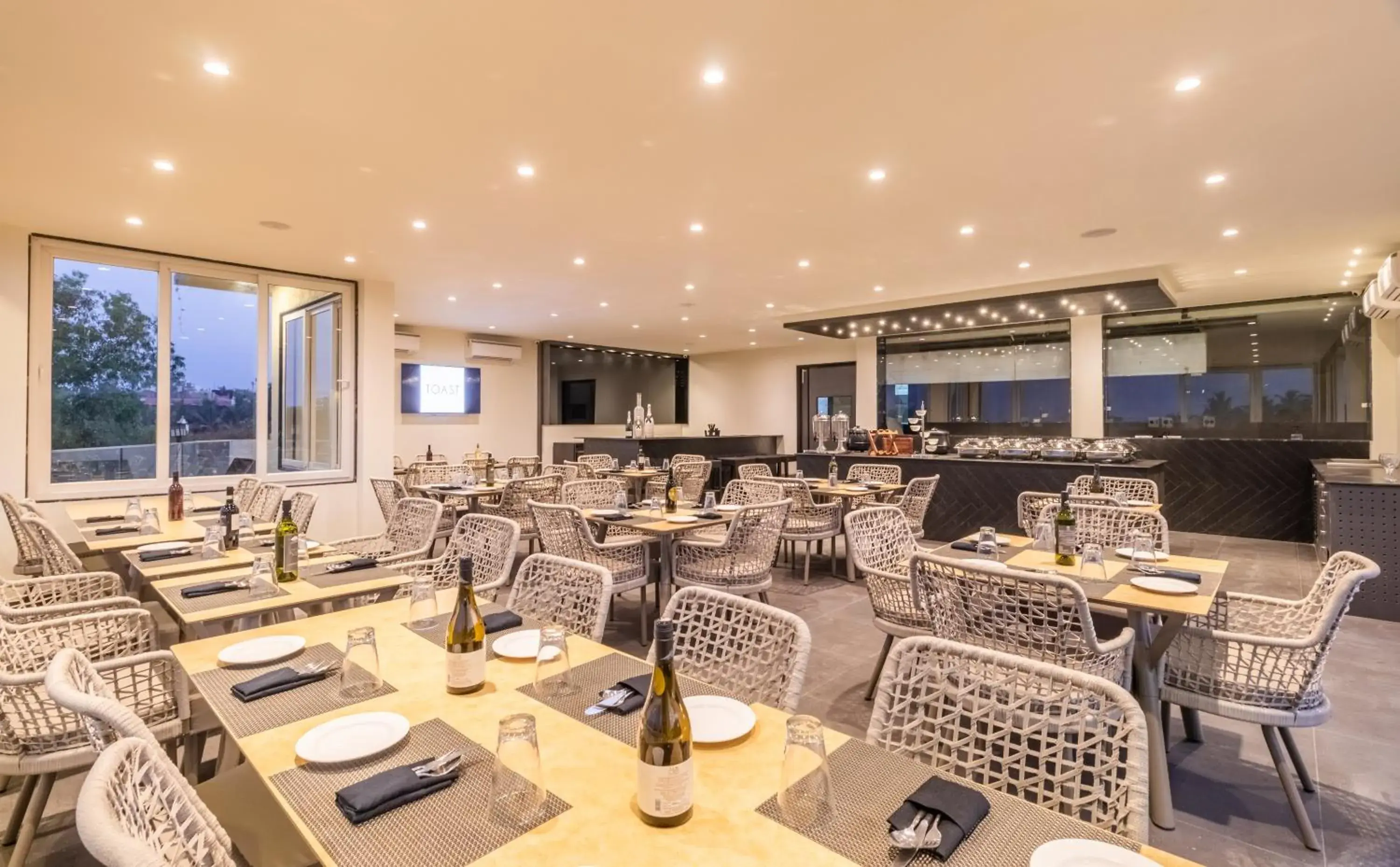 Restaurant/places to eat in The Acacia Morjim Restaurant/places to eat in The Acacia Morjim