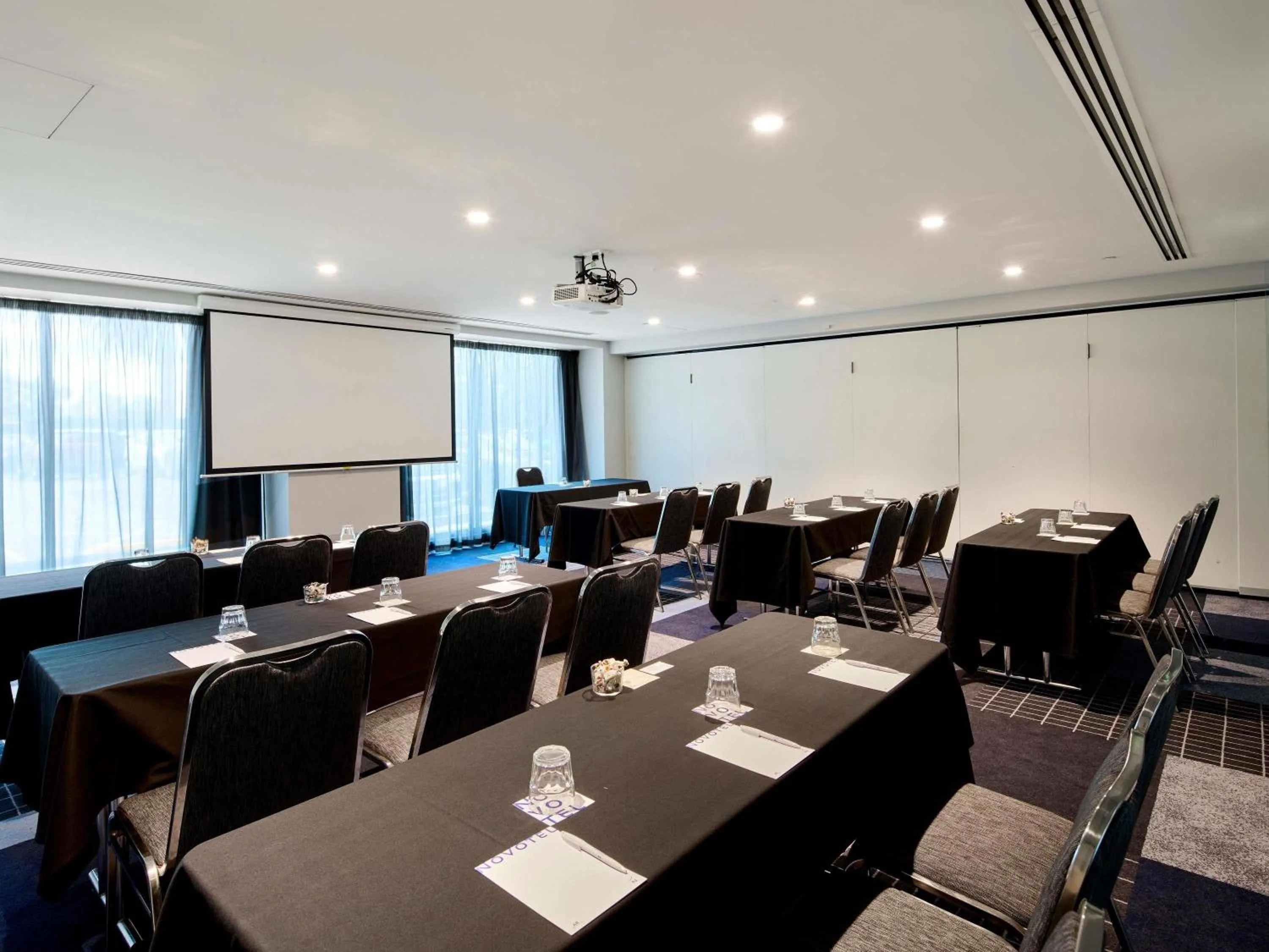 Meeting/conference room in Novotel Melbourne Preston