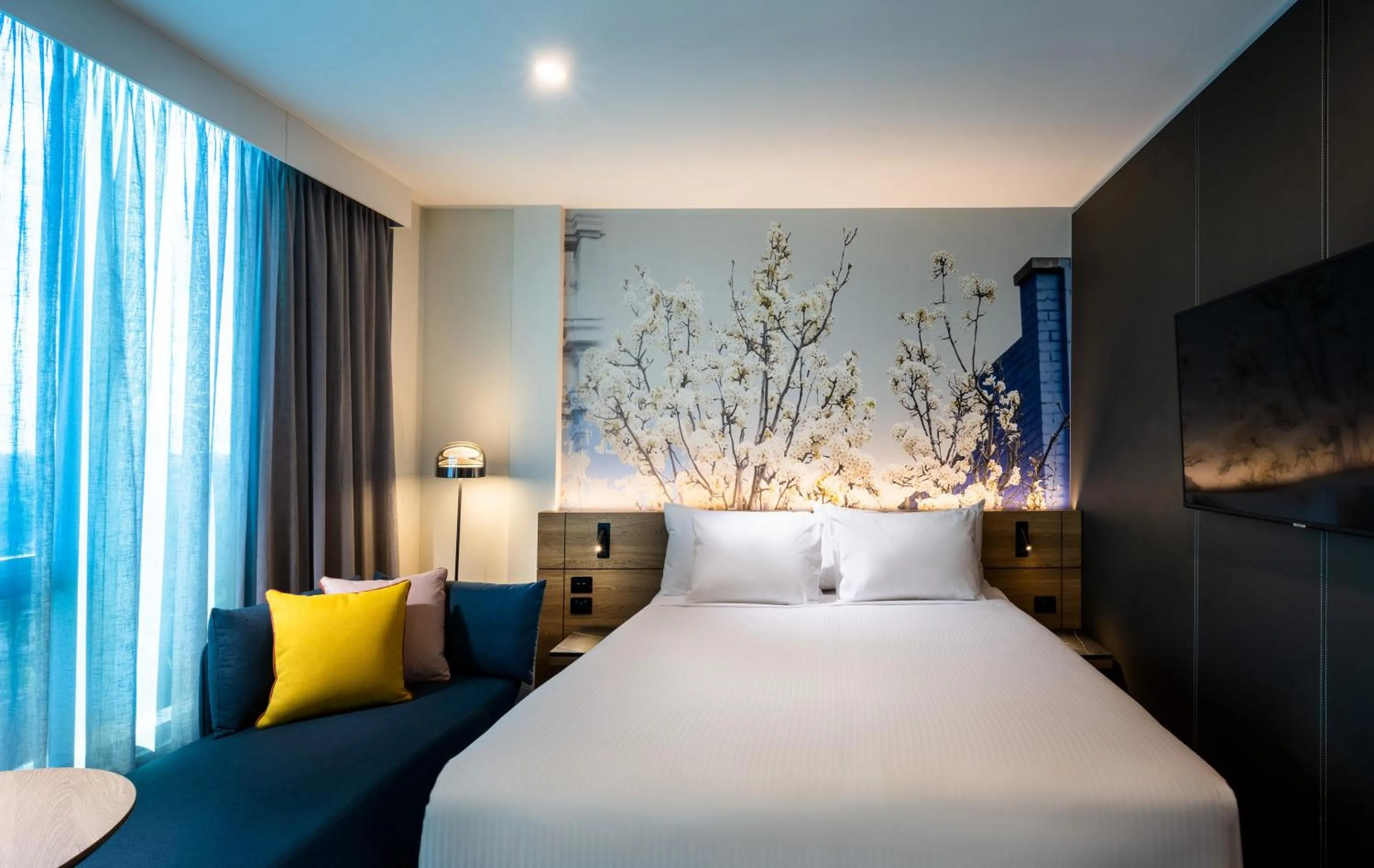 Bedroom, Bed in Novotel Melbourne Preston