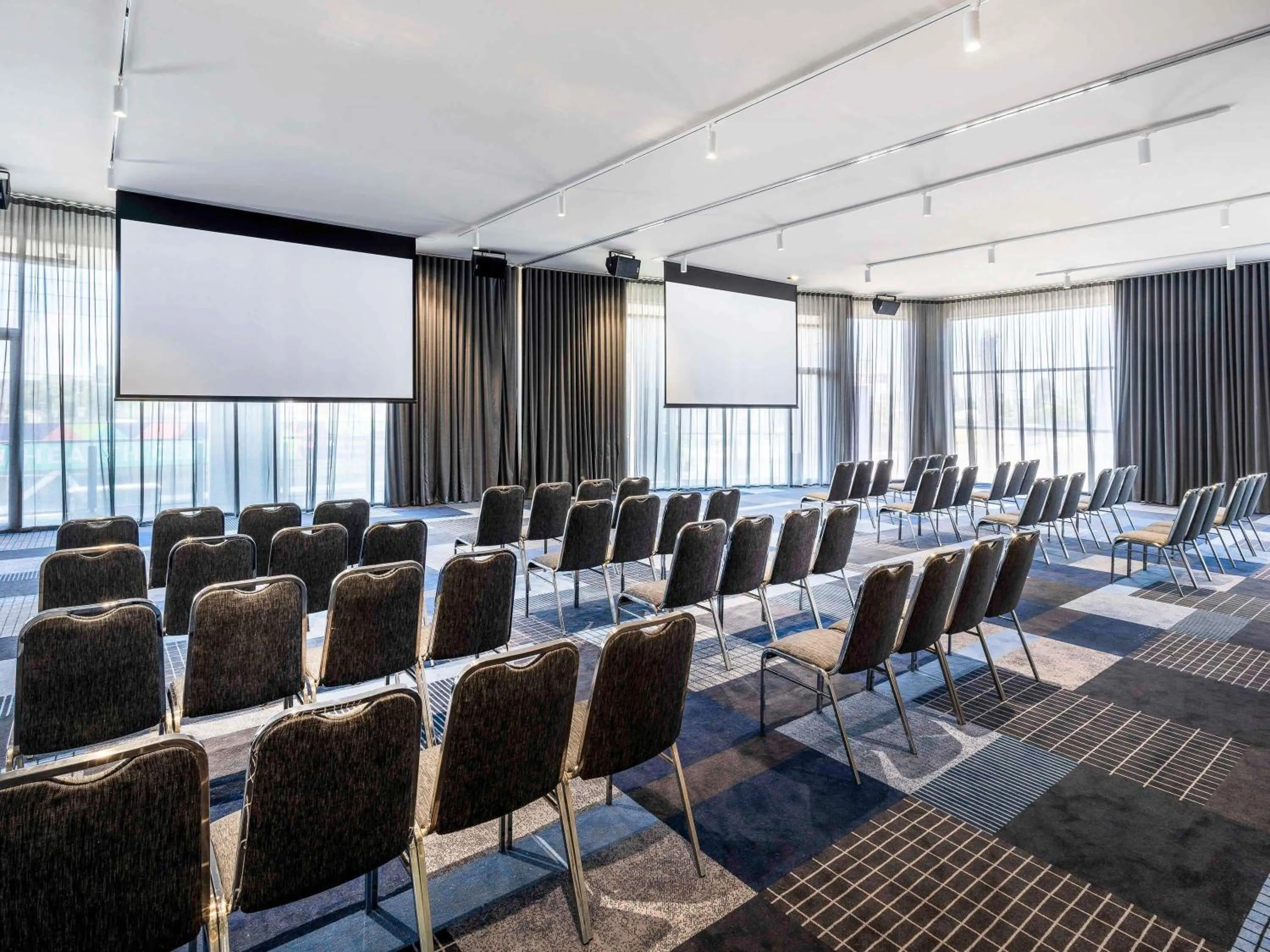 Meeting/conference room in Novotel Melbourne Preston