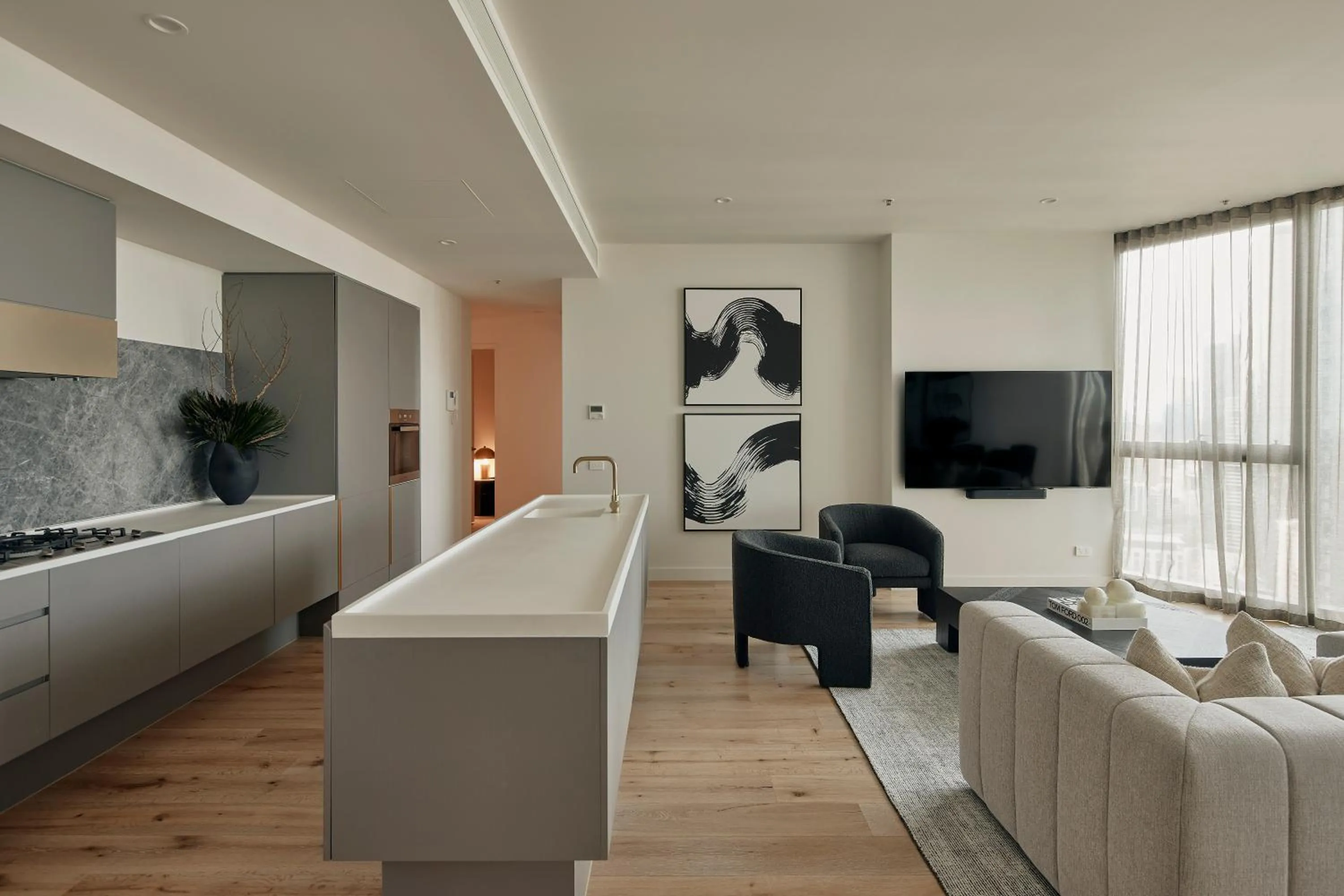 TV and multimedia, Bed in Shadow Play by Peppers