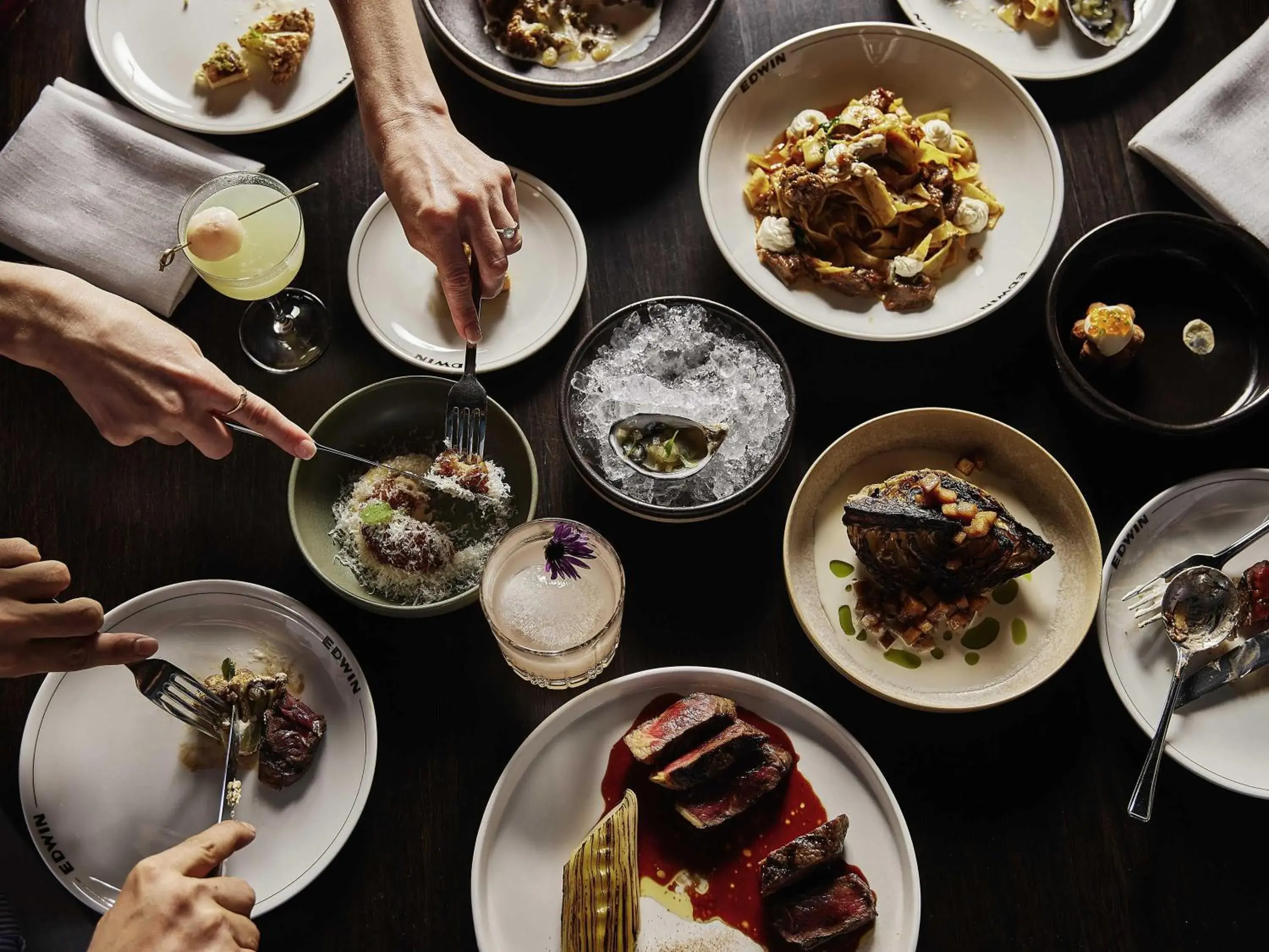 Restaurant/places to eat in Shadow Play by Peppers Restaurant/places to eat in Shadow Play by Peppers