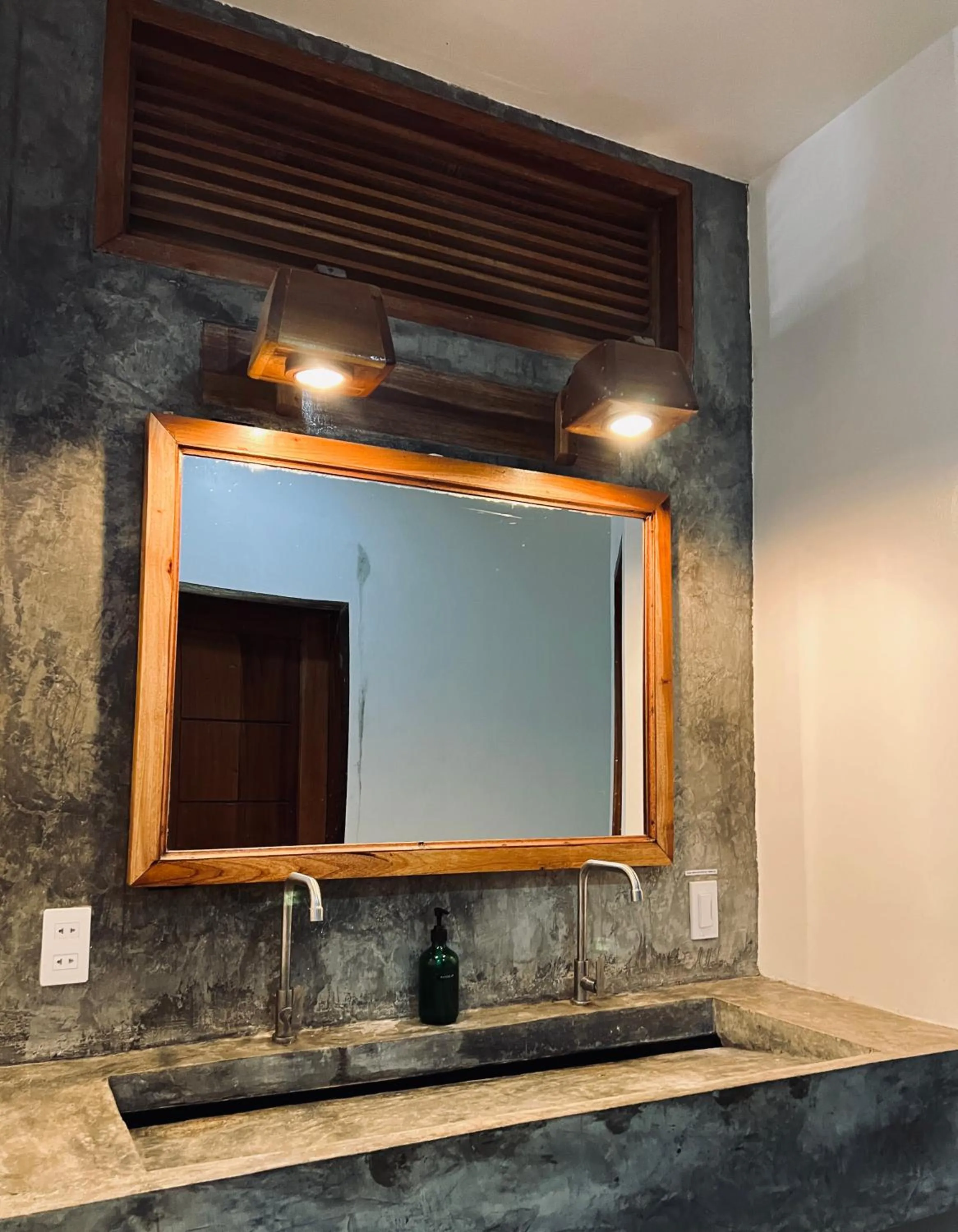 Chief Mau Moalboal Cebu