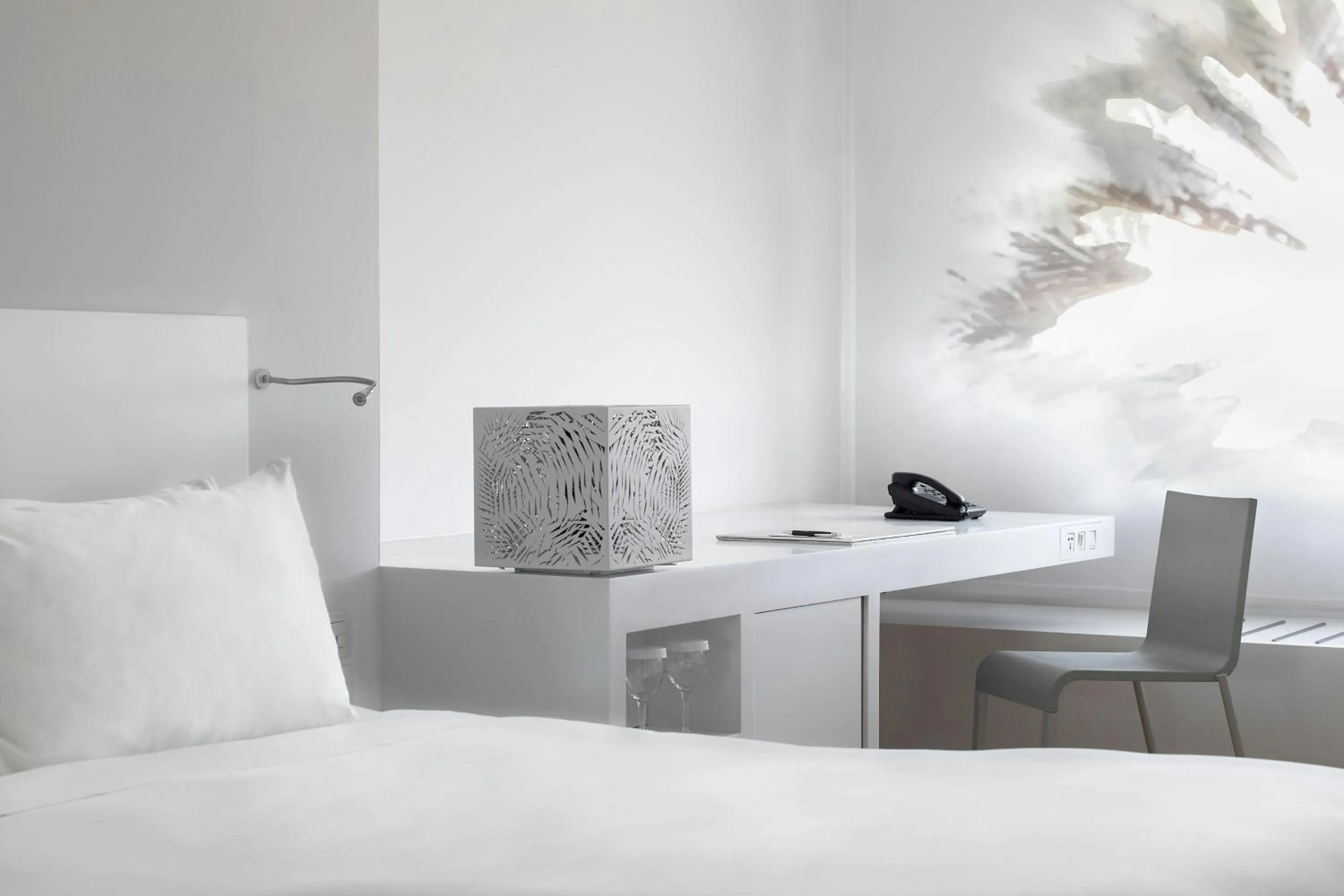 Photo of the whole room, Bed in Renaissance Barcelona Fira Hotel