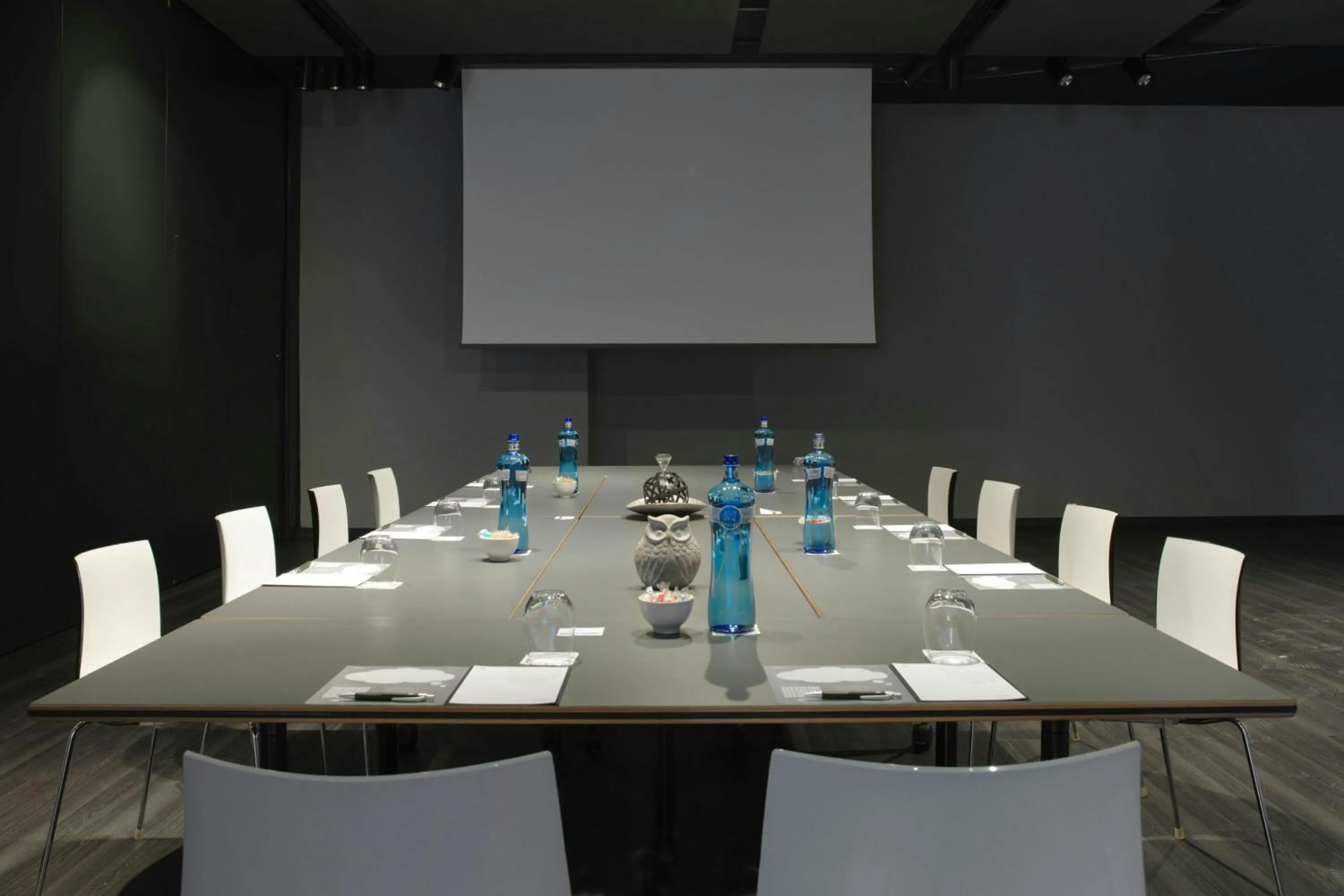 Meeting/conference room in Renaissance Barcelona Fira Hotel
