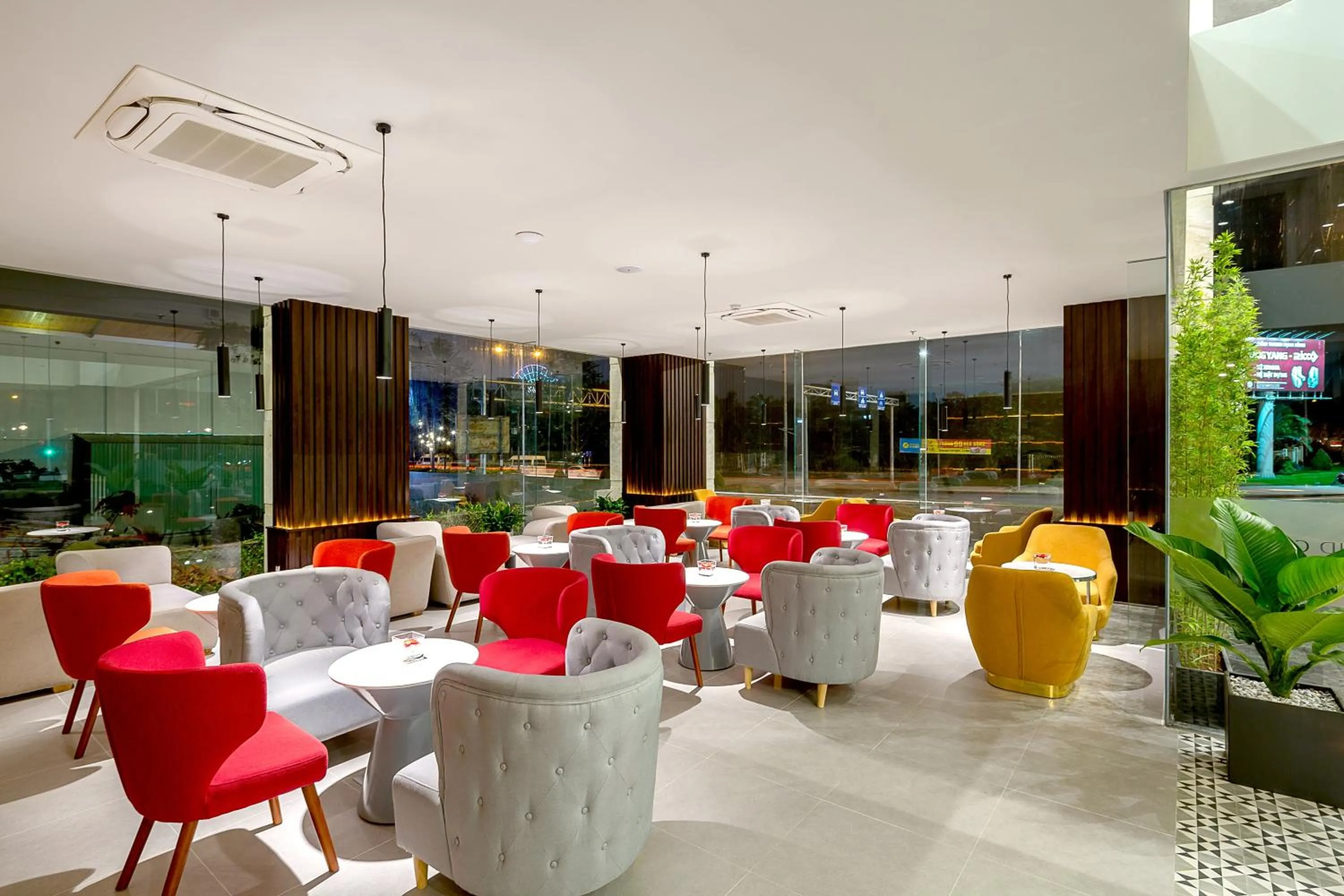 Lounge or bar in Grand Citiview Da Nang Hotel