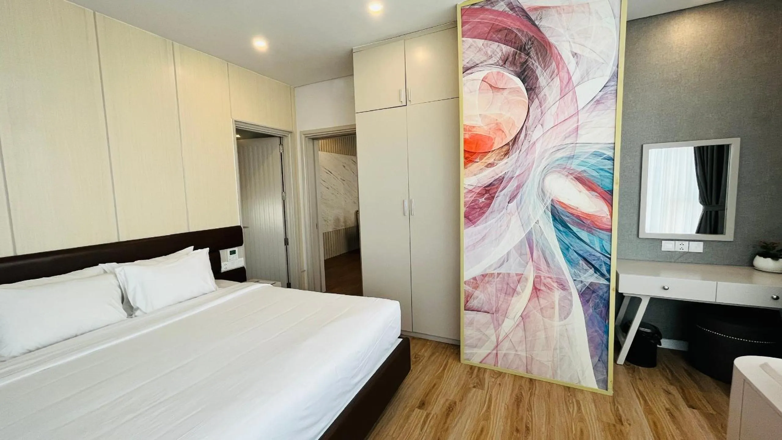 Bedroom, Bed in Grand Citiview Da Nang Hotel