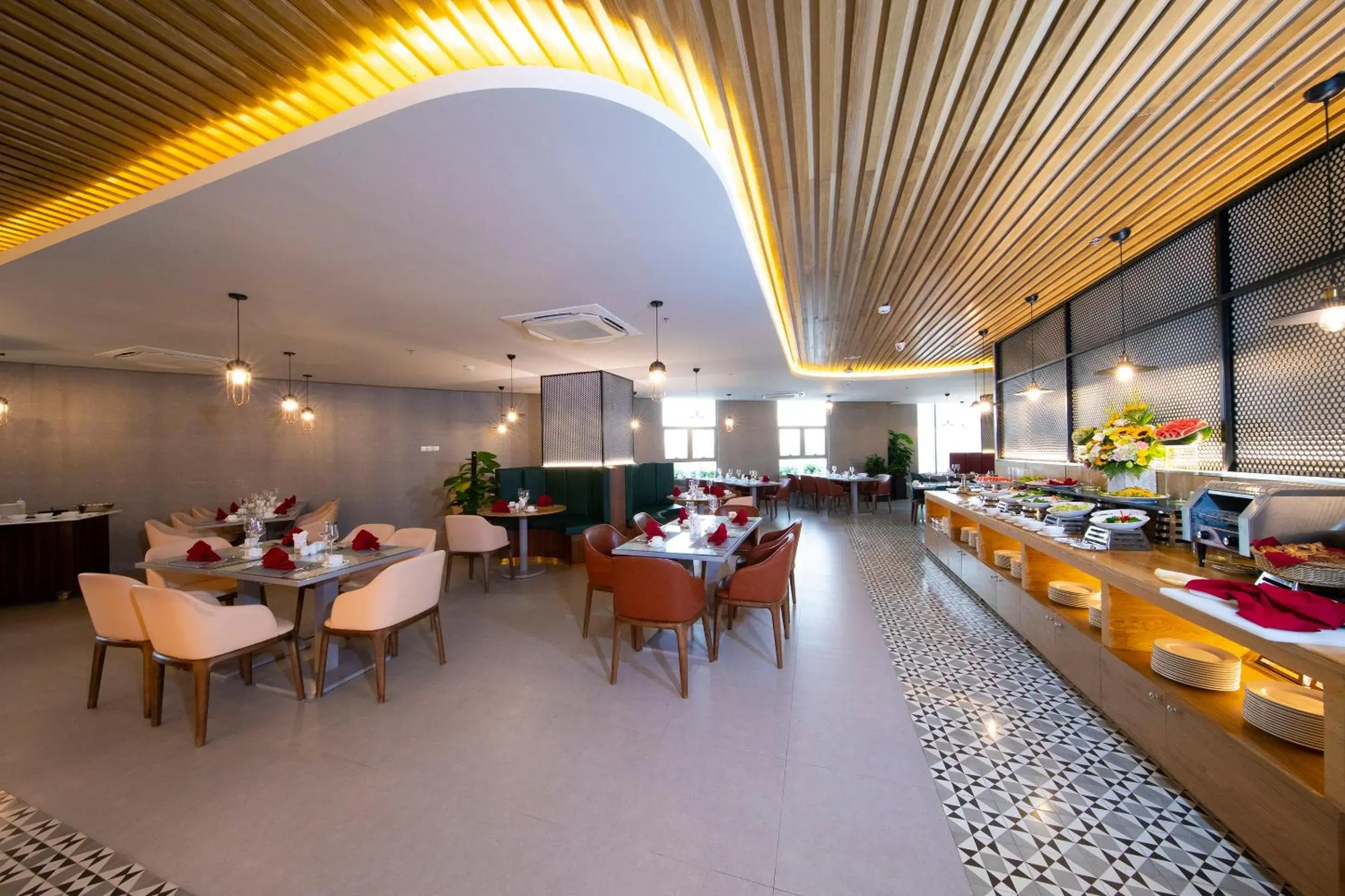 Restaurant/places to eat in Grand Citiview Da Nang Hotel Restaurant/places to eat in Grand Citiview Da Nang Hotel