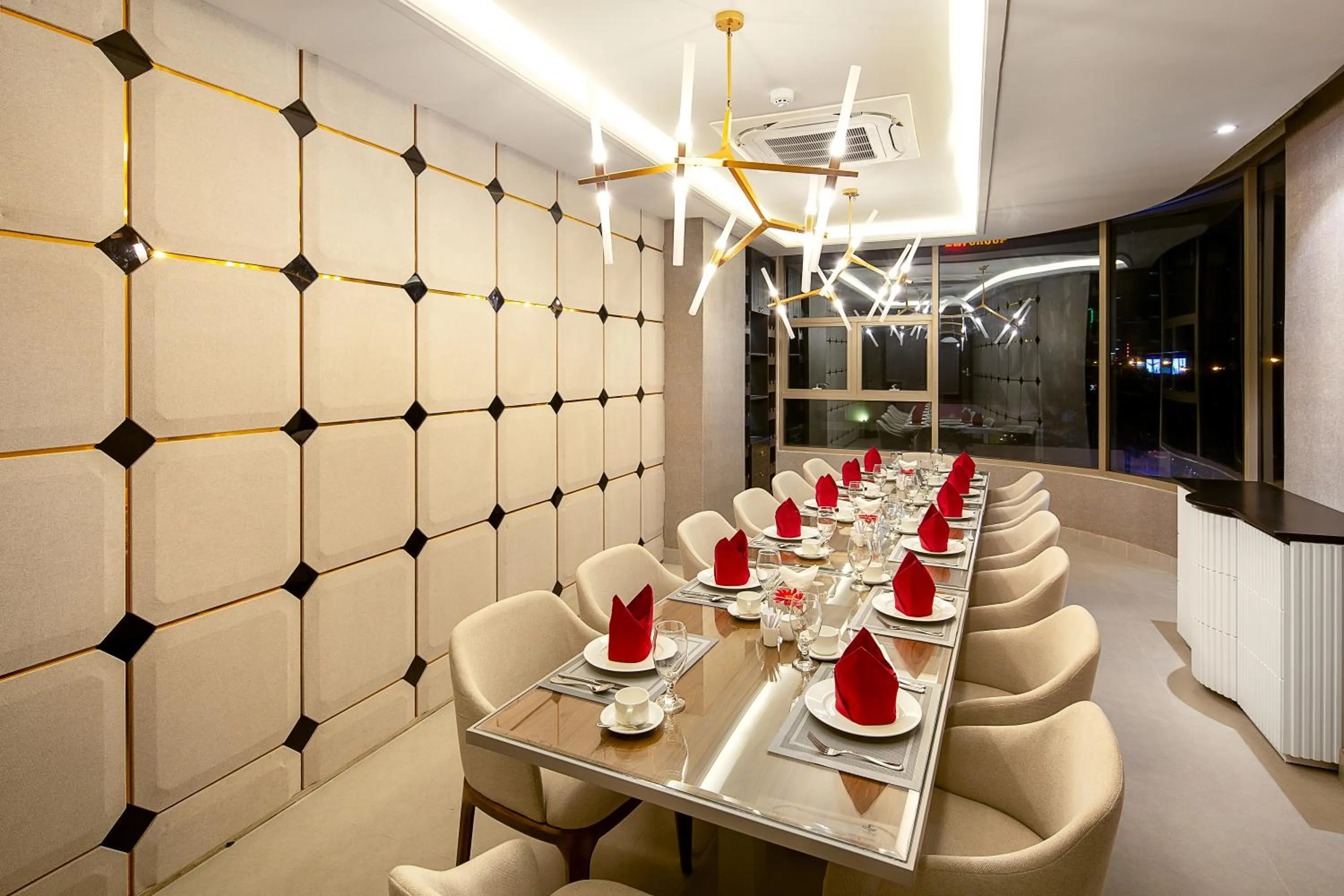 Restaurant/places to eat in Grand Citiview Da Nang Hotel