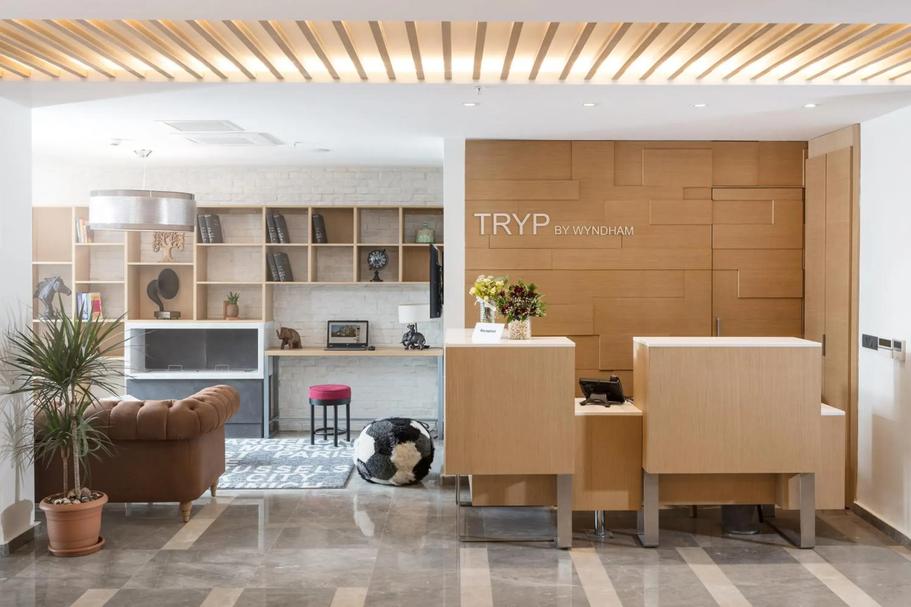 Lobby or reception in TRYP by Wyndham Ankara Oran Lobby or reception in TRYP by Wyndham Ankara Oran