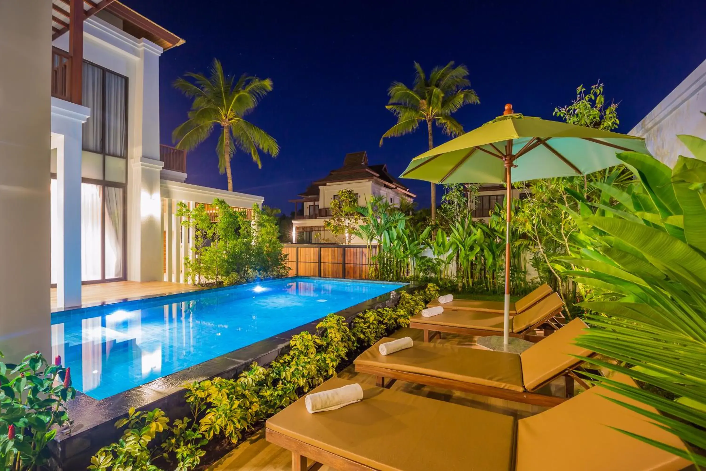 Villa with Private Pool in Villa Palavee (B2) Villa with Private Pool in Villa Palavee (B2)