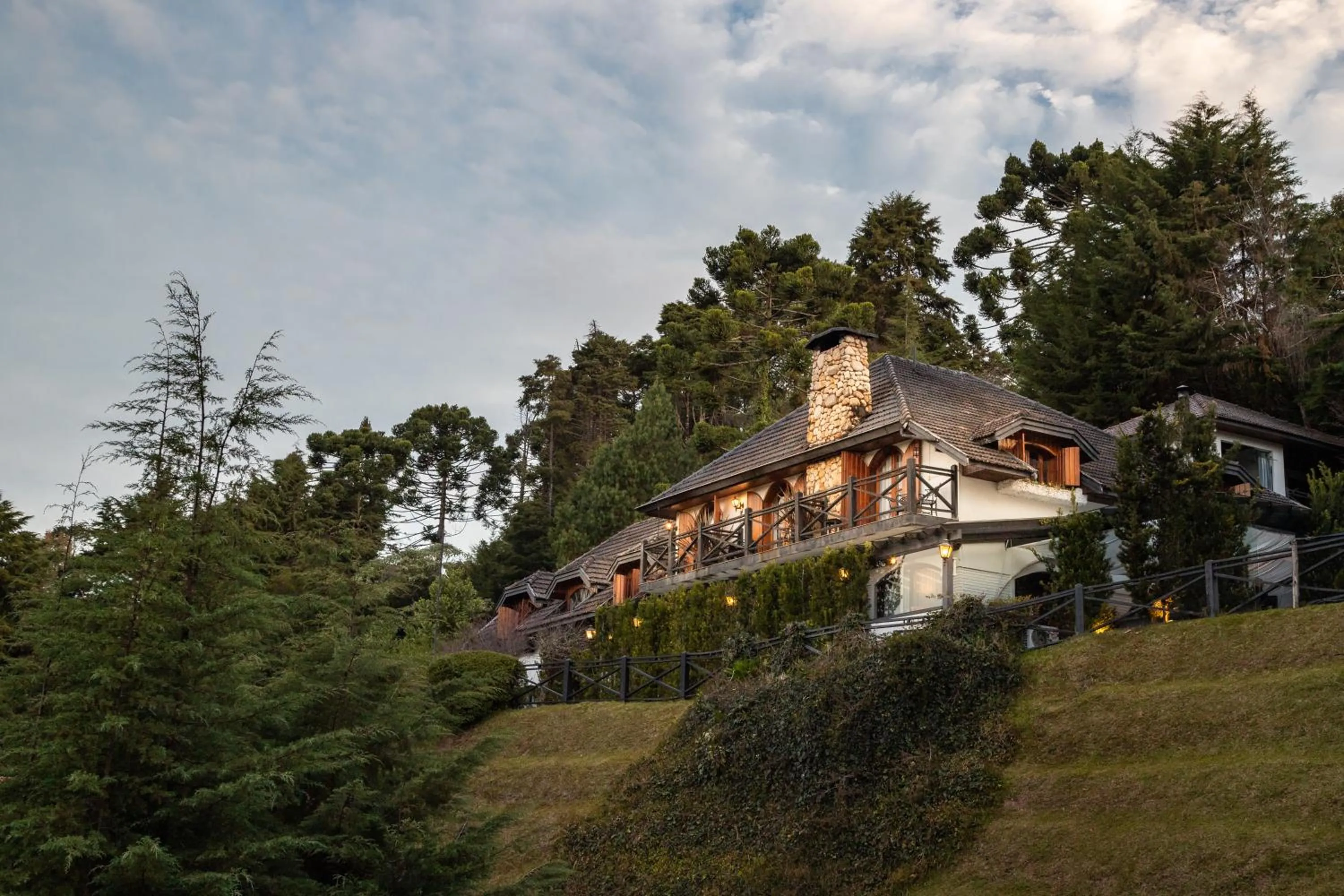 Facade/entrance in Alma Hotel
