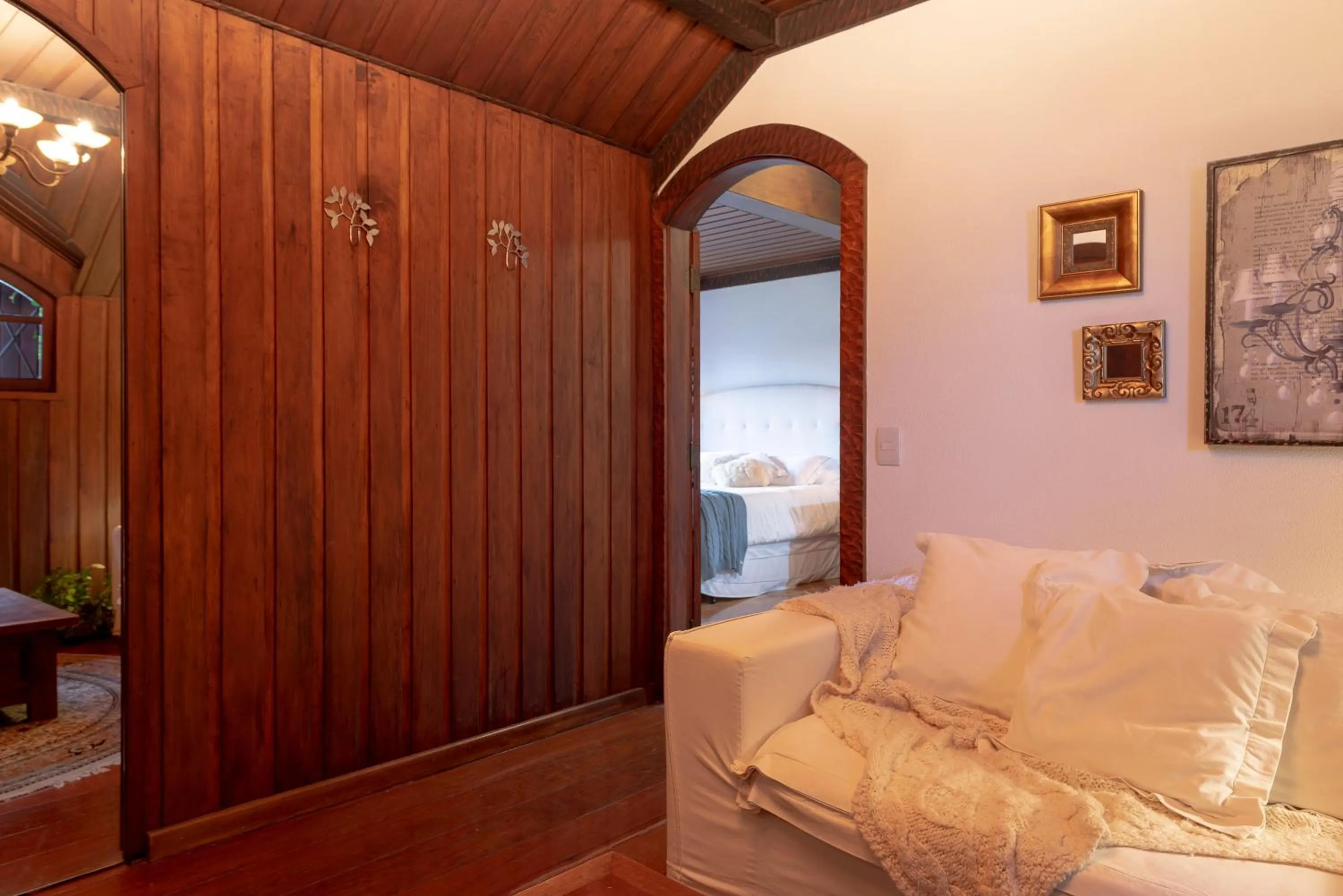 Bedroom in Alma Hotel