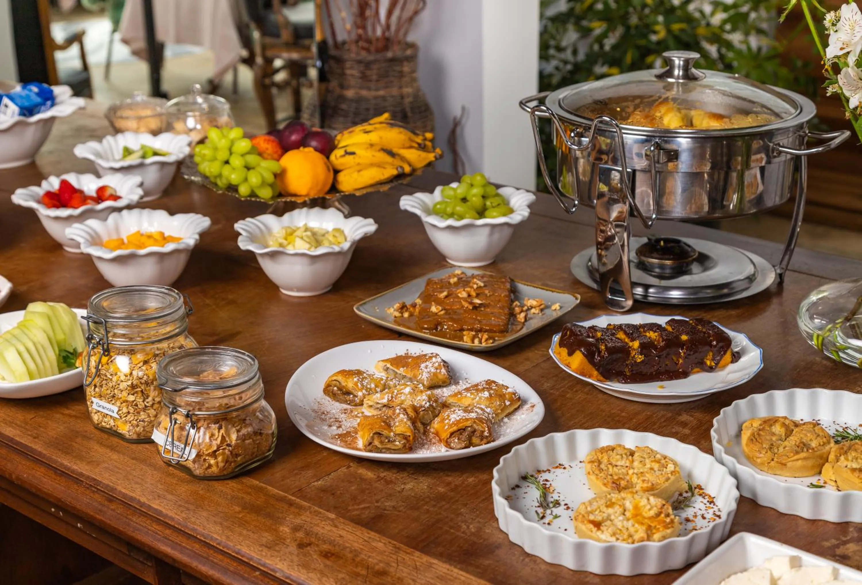 Breakfast in Alma Hotel