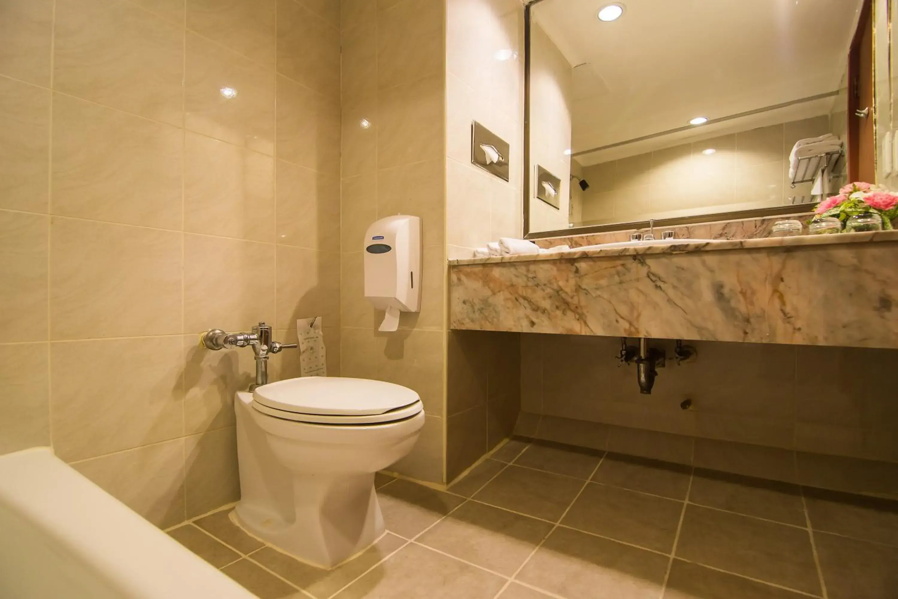 Superior Double or Twin Room in Bangkok Palace Hotel Superior Double or Twin Room in Bangkok Palace Hotel