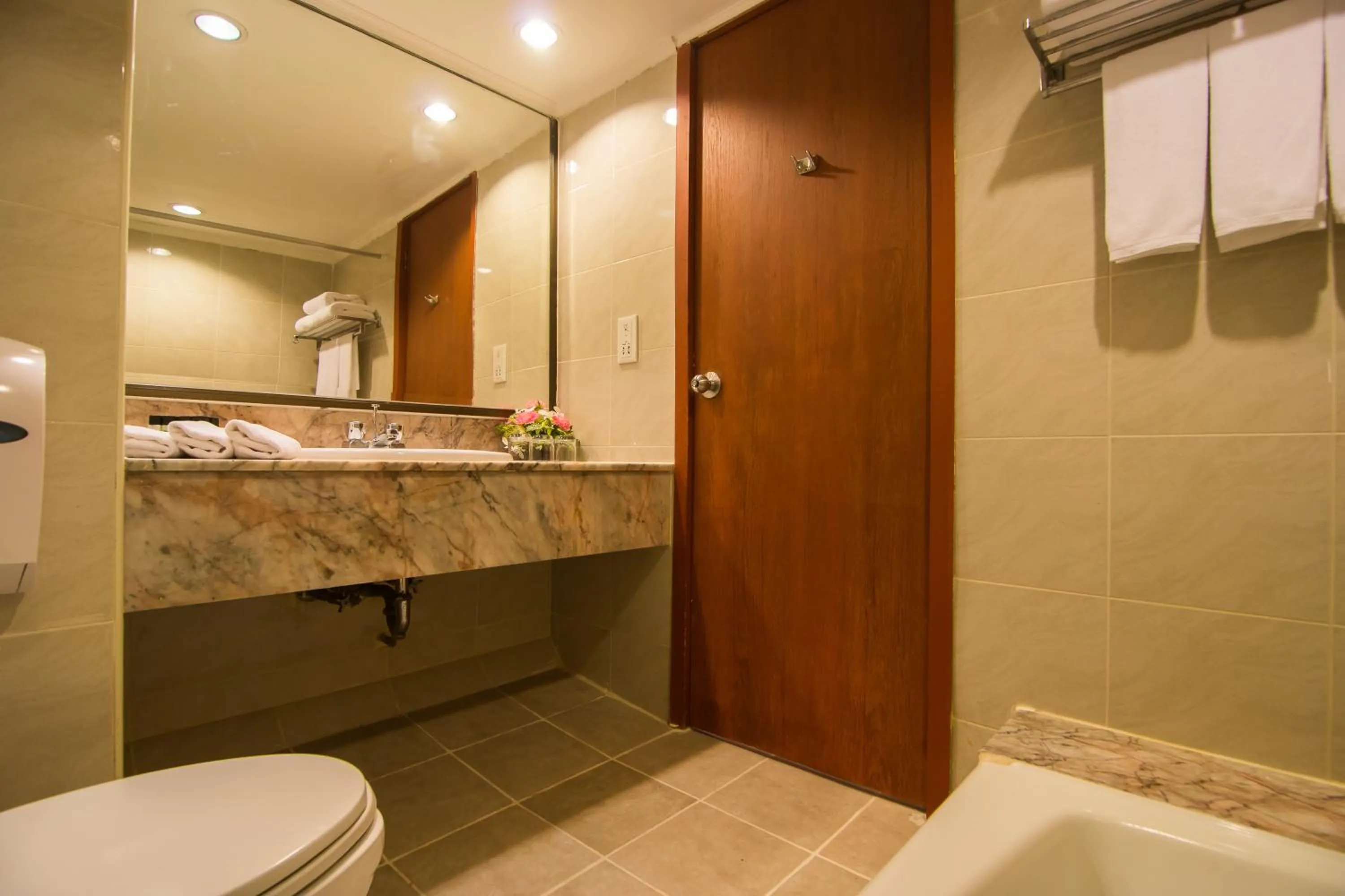 Bathroom in Bangkok Palace Hotel