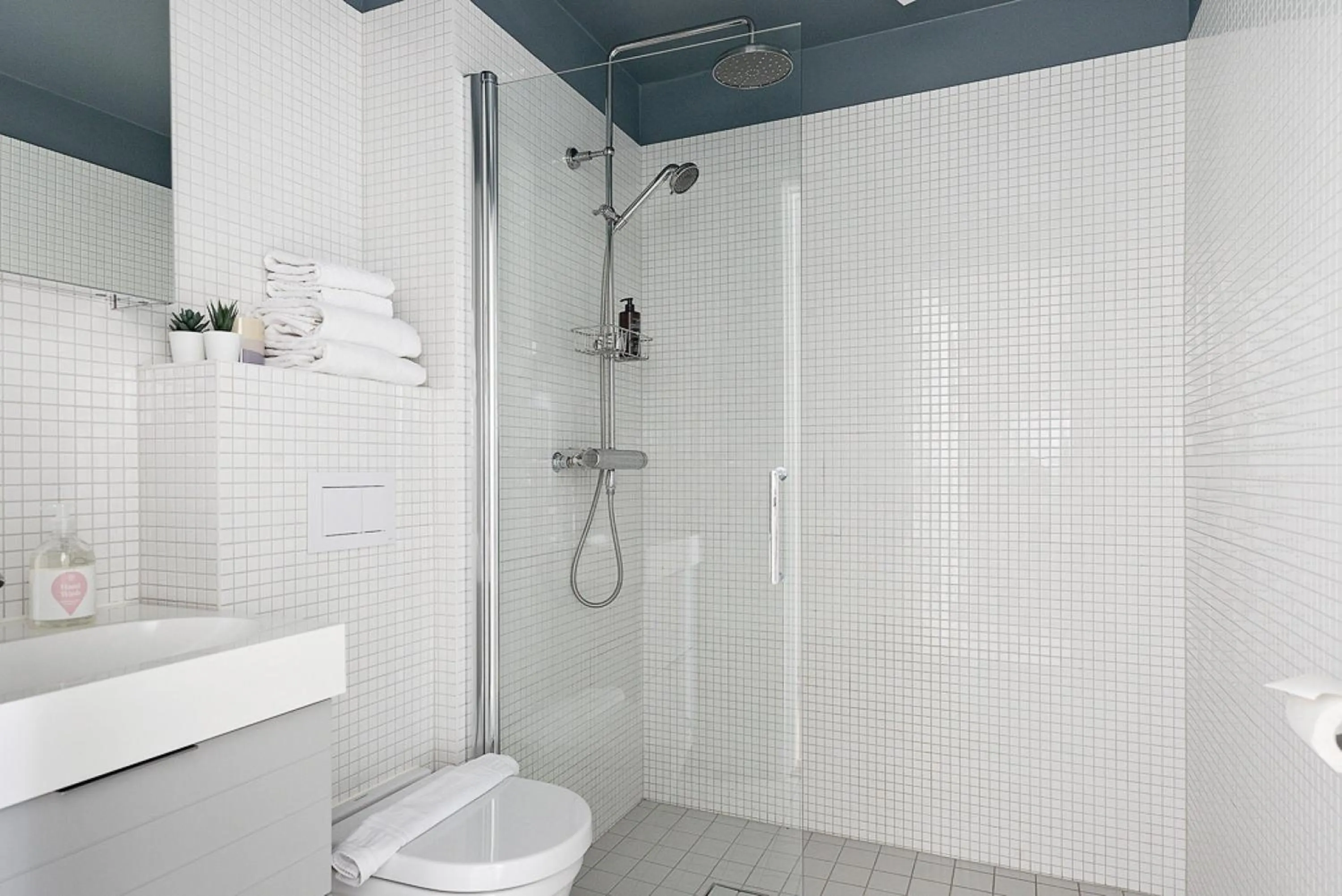 Shower in Forenom Apartments Stockholm Johannesgatan