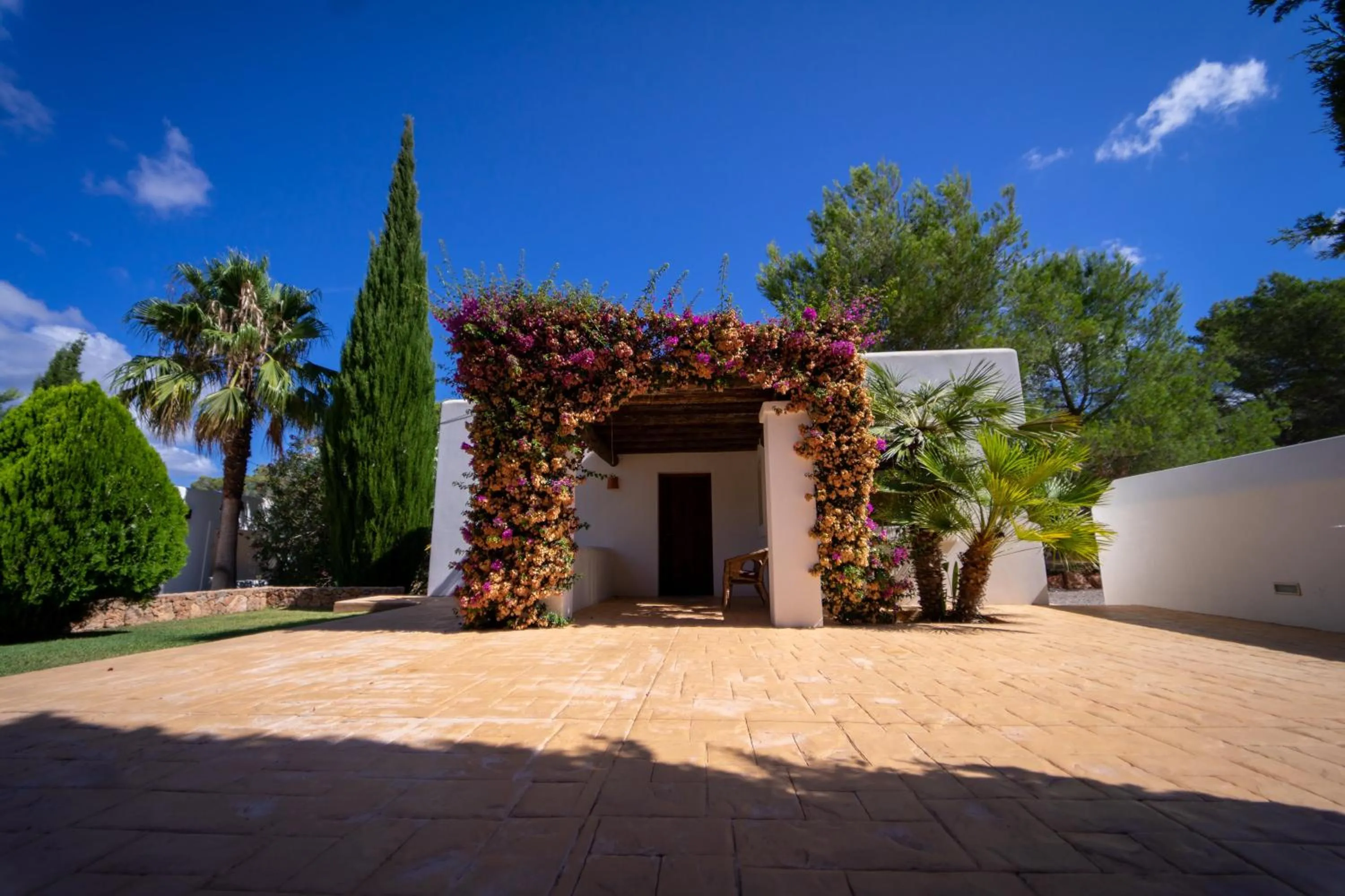 Villa Tegui is a luxury villa close to San Rafael and 10 min drive to Ibiza Town and San Antonio