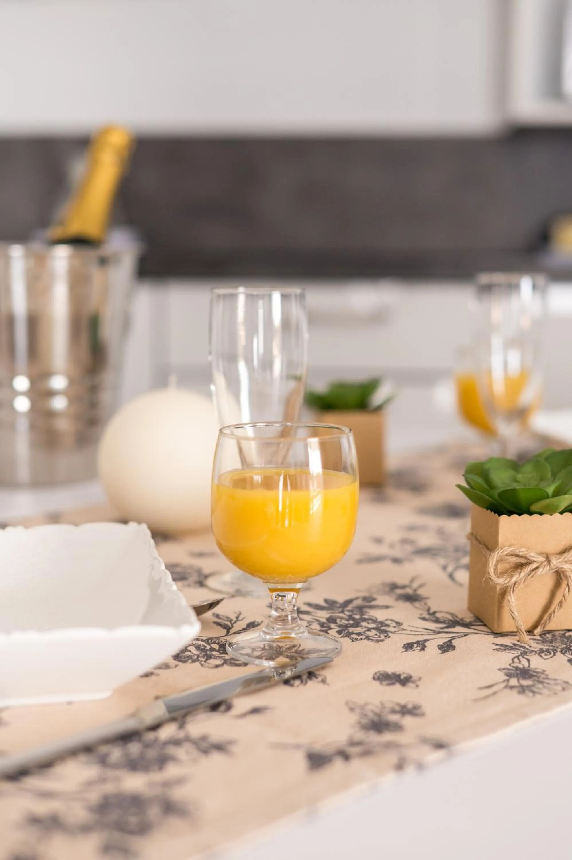 kitchen in Domaine Mélusine - à 2km du Puy duFou France !