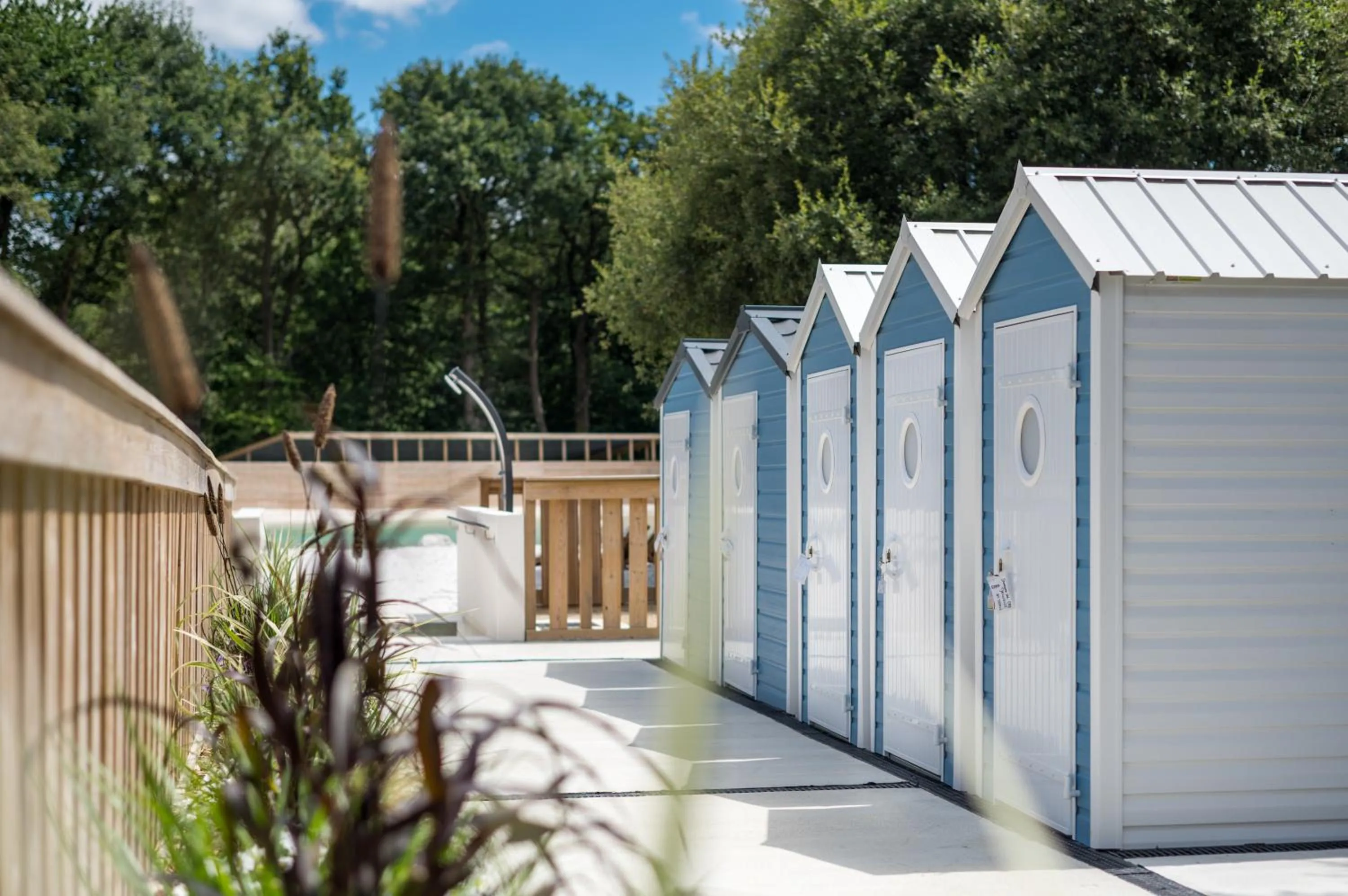 Swimming pool in Domaine Mélusine - à 2km du Puy duFou France !