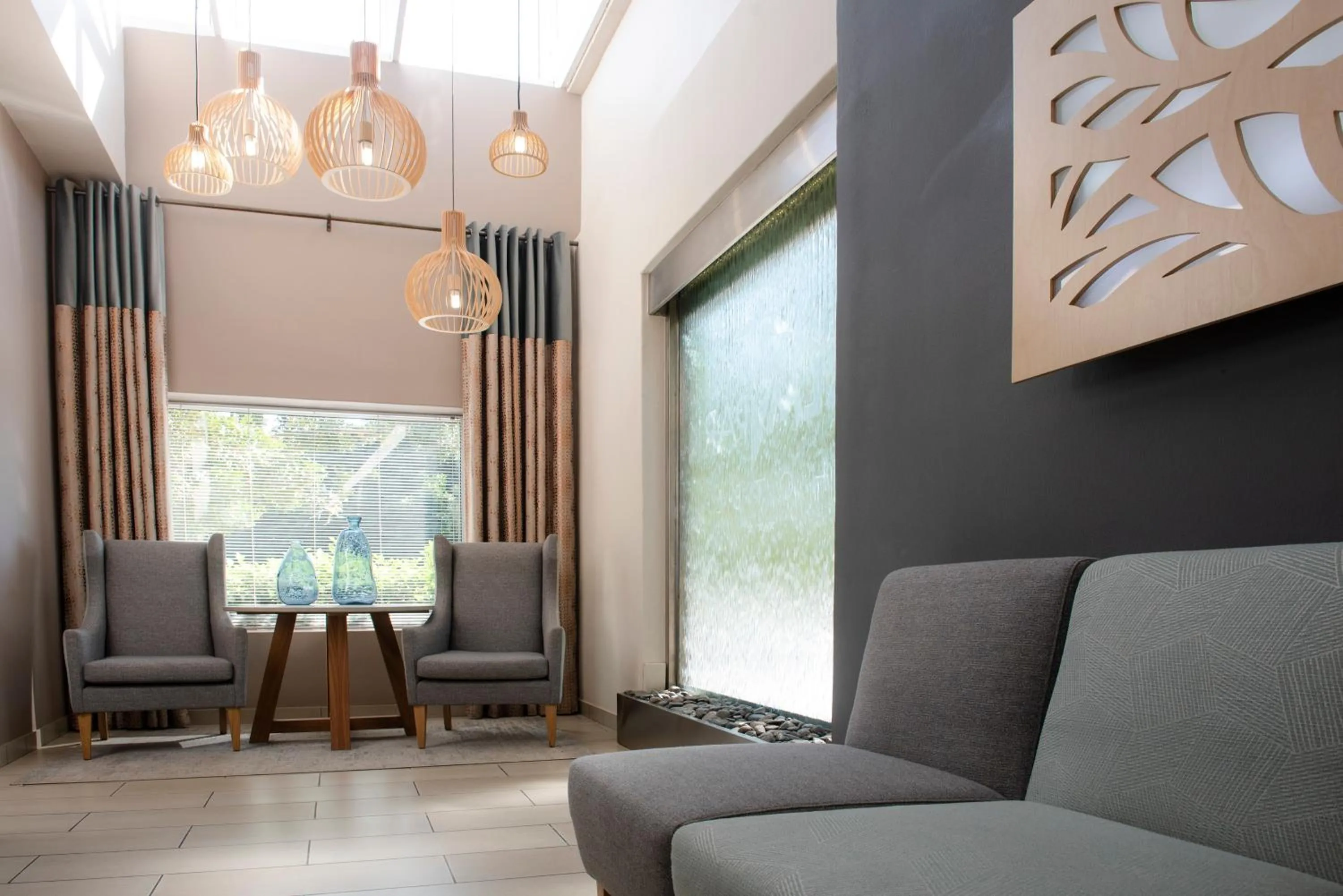 Area and facilities in Palm Park Hotel