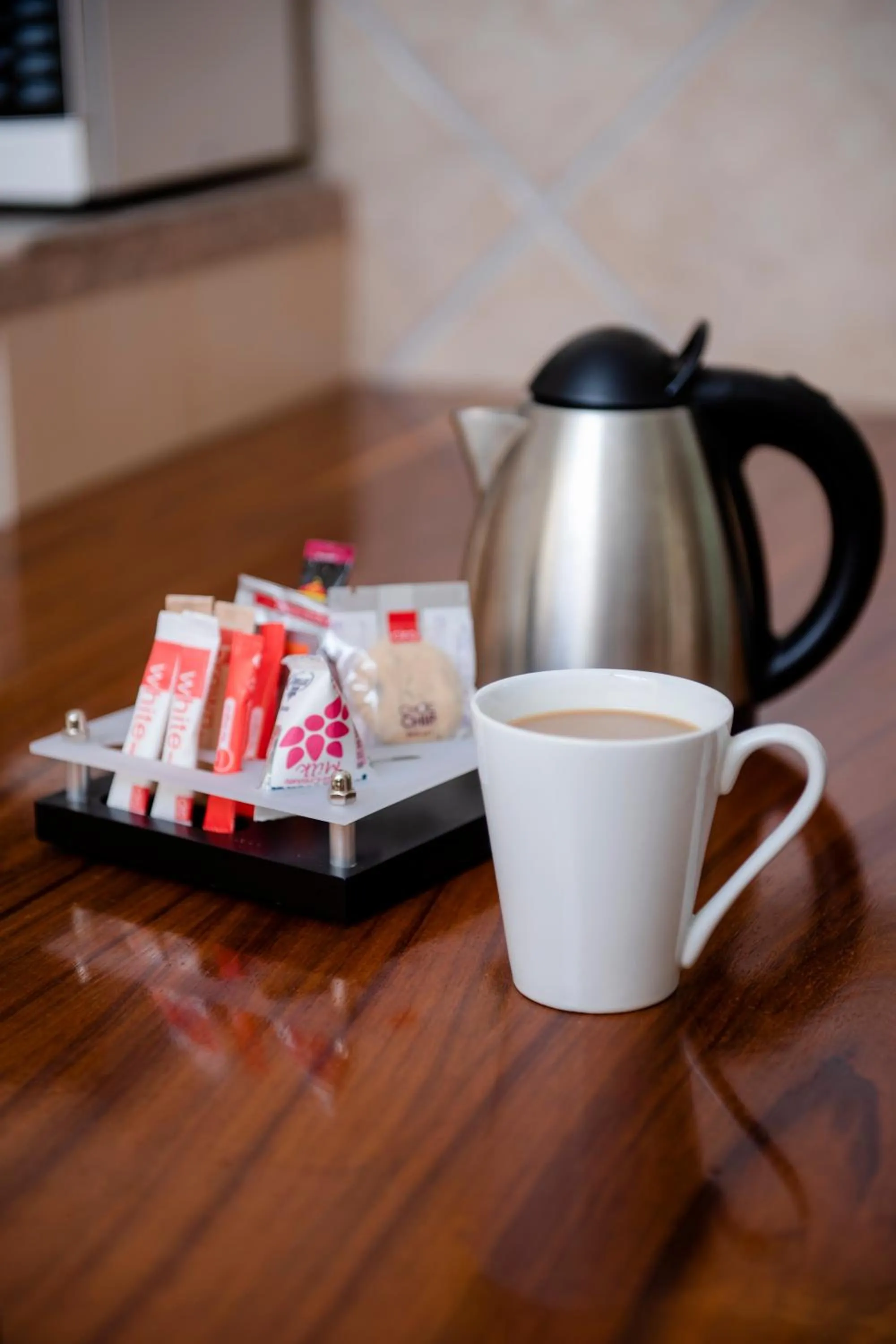 Coffee/tea facilities in Palm Park Hotel